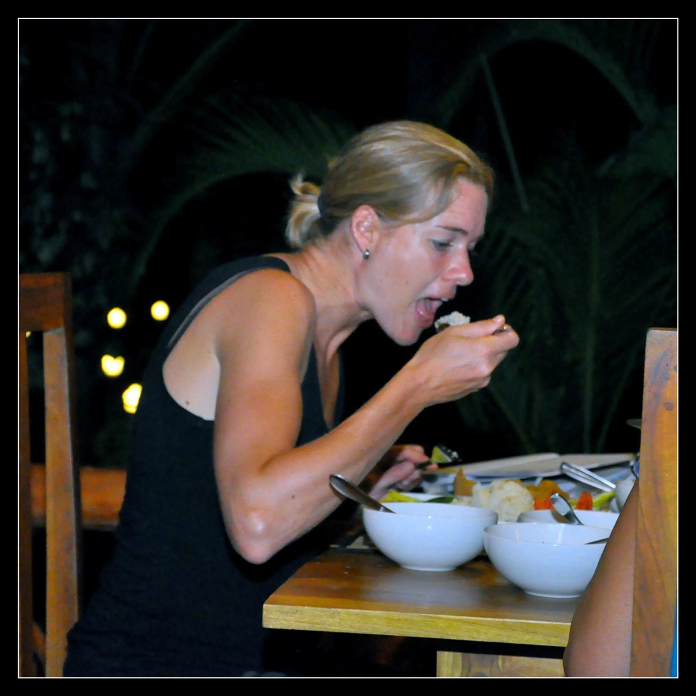 Restaurant/places to eat in Kottawatta Village