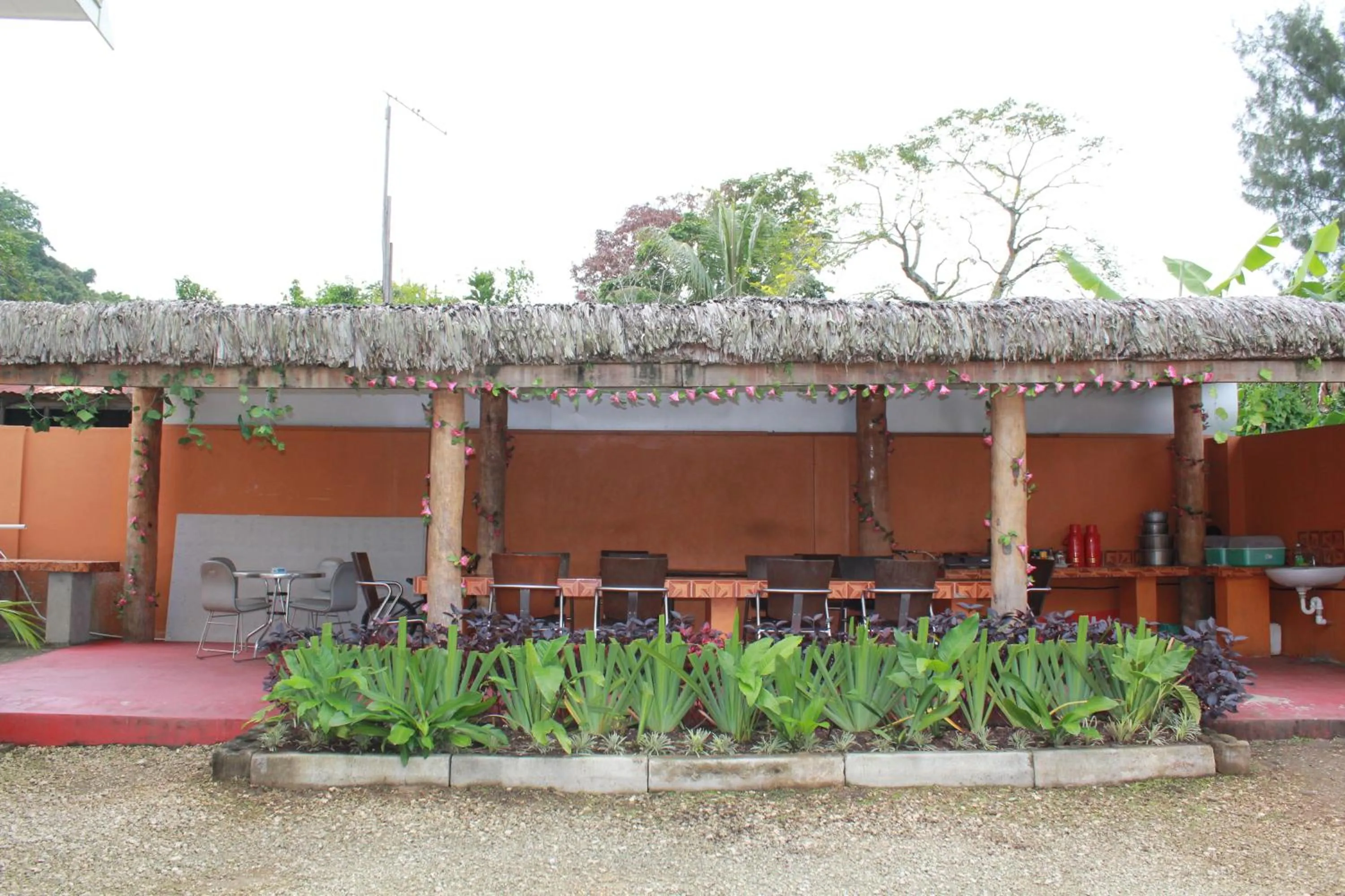 Facade/entrance in Pacific Paradise Motel