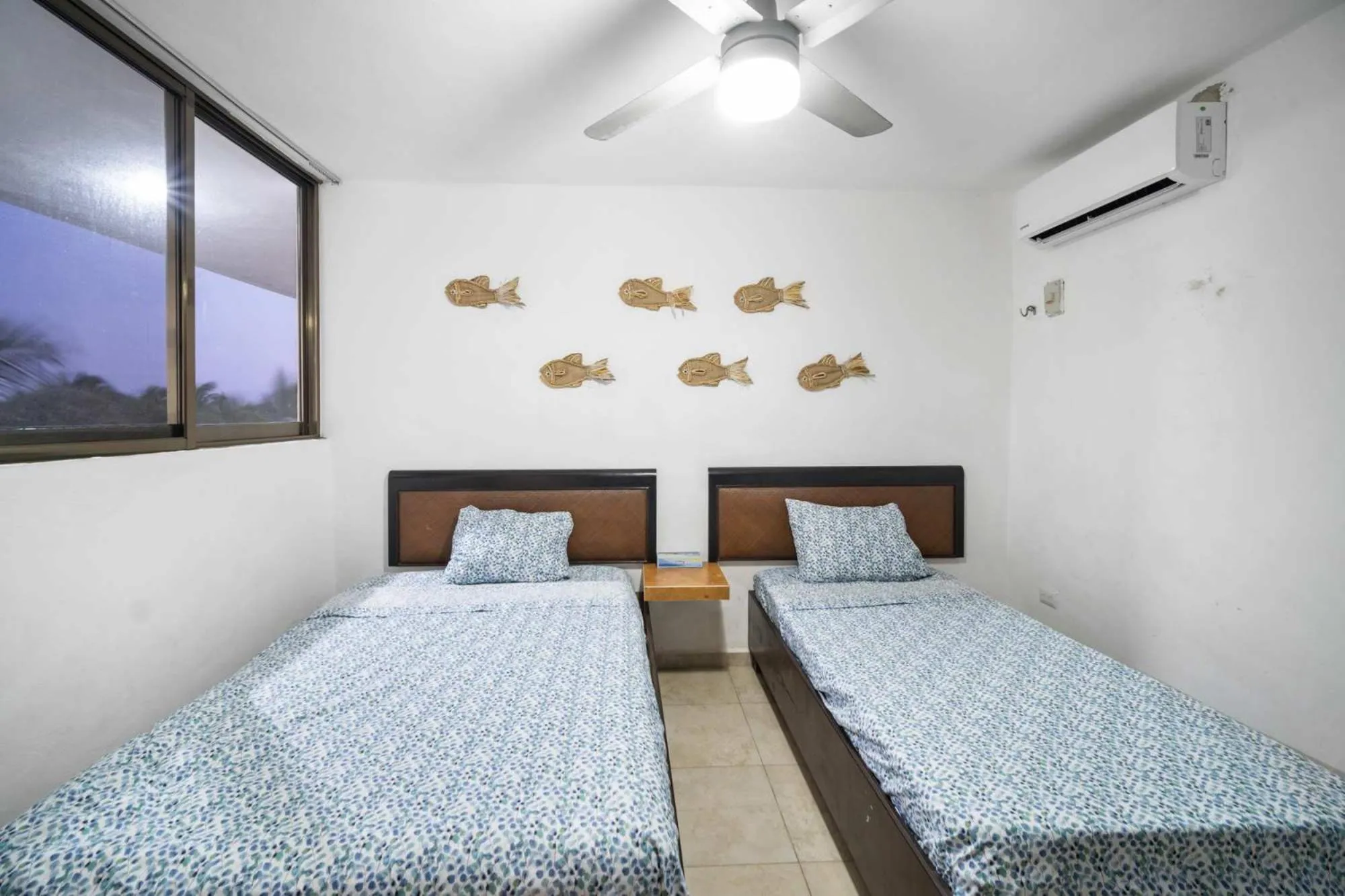 Bed in San Bruno TROPICAL Villa With POOL