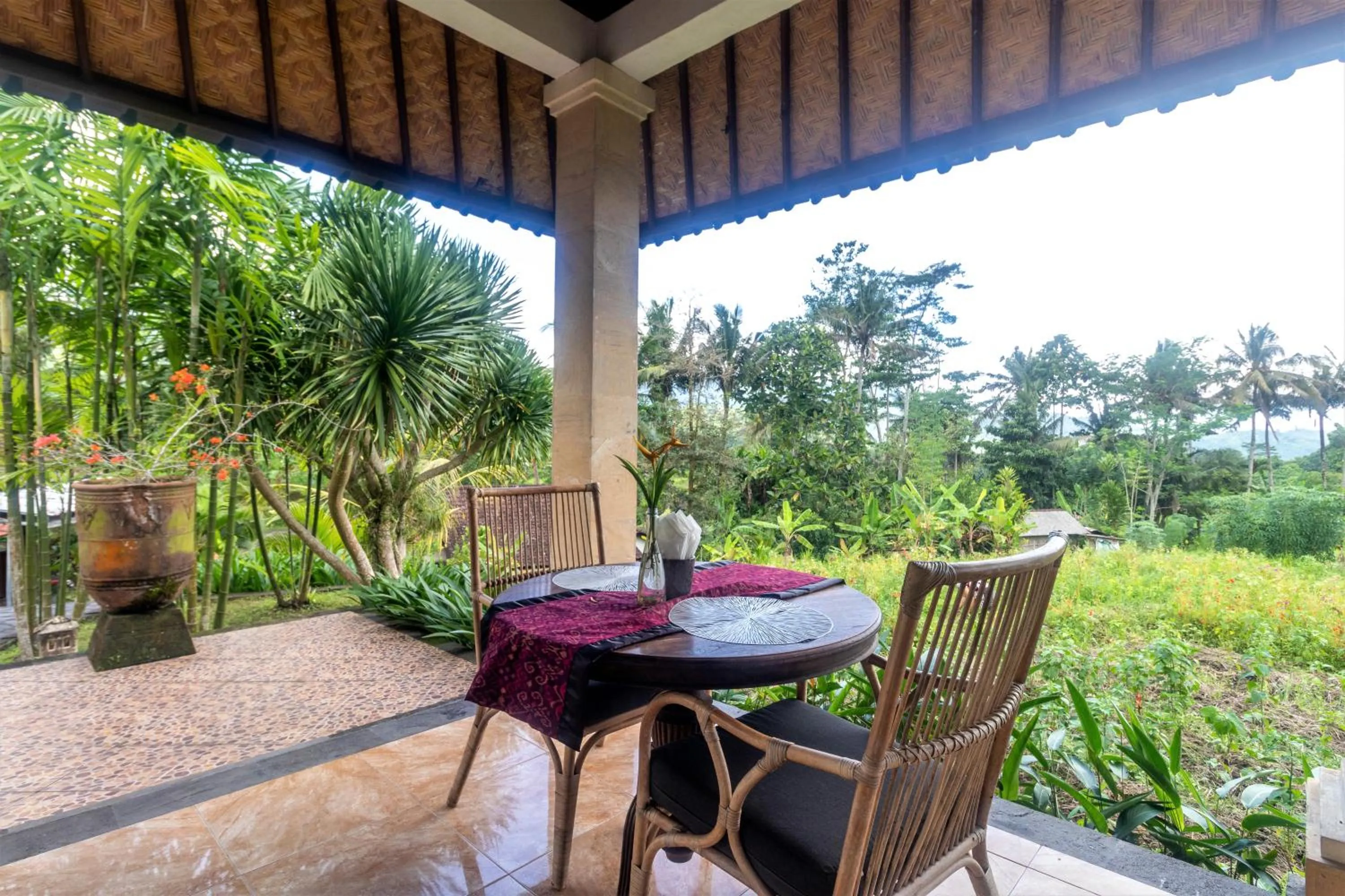 Restaurant/places to eat in Pelangi Villas Sidemen by AGATA