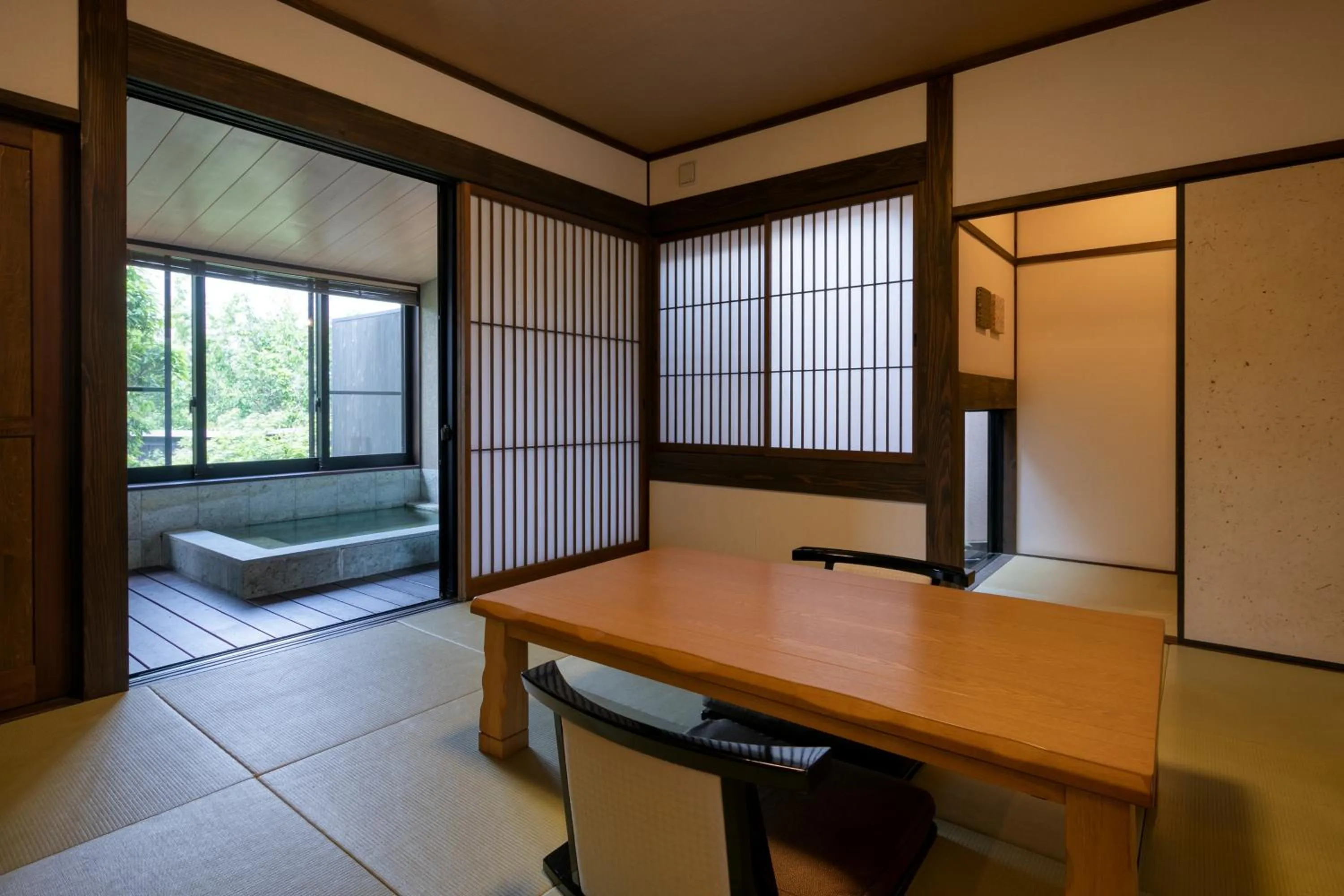 Living room in Yufuin Onsen Toshoan