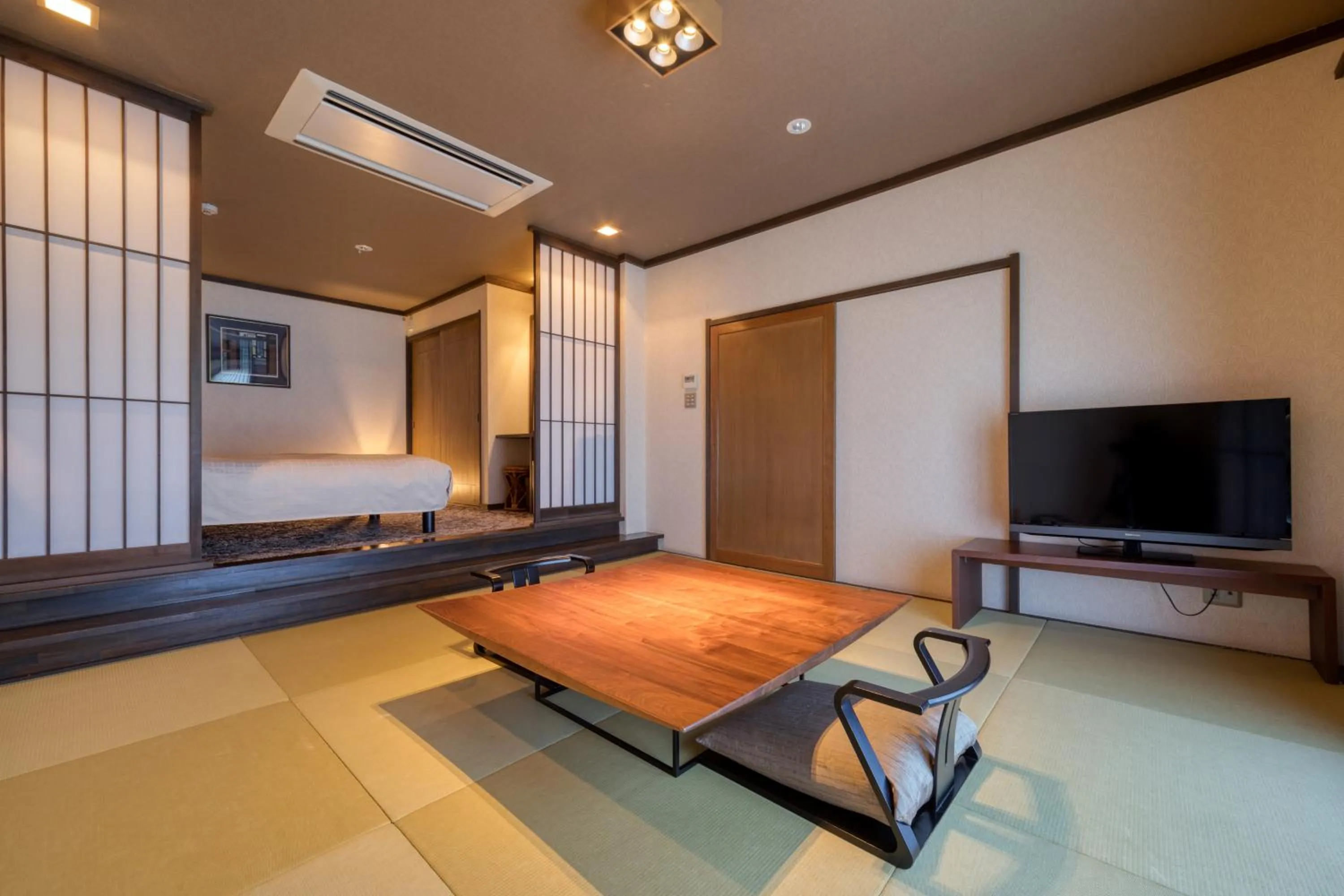 Living room in Yufuin Onsen Toshoan