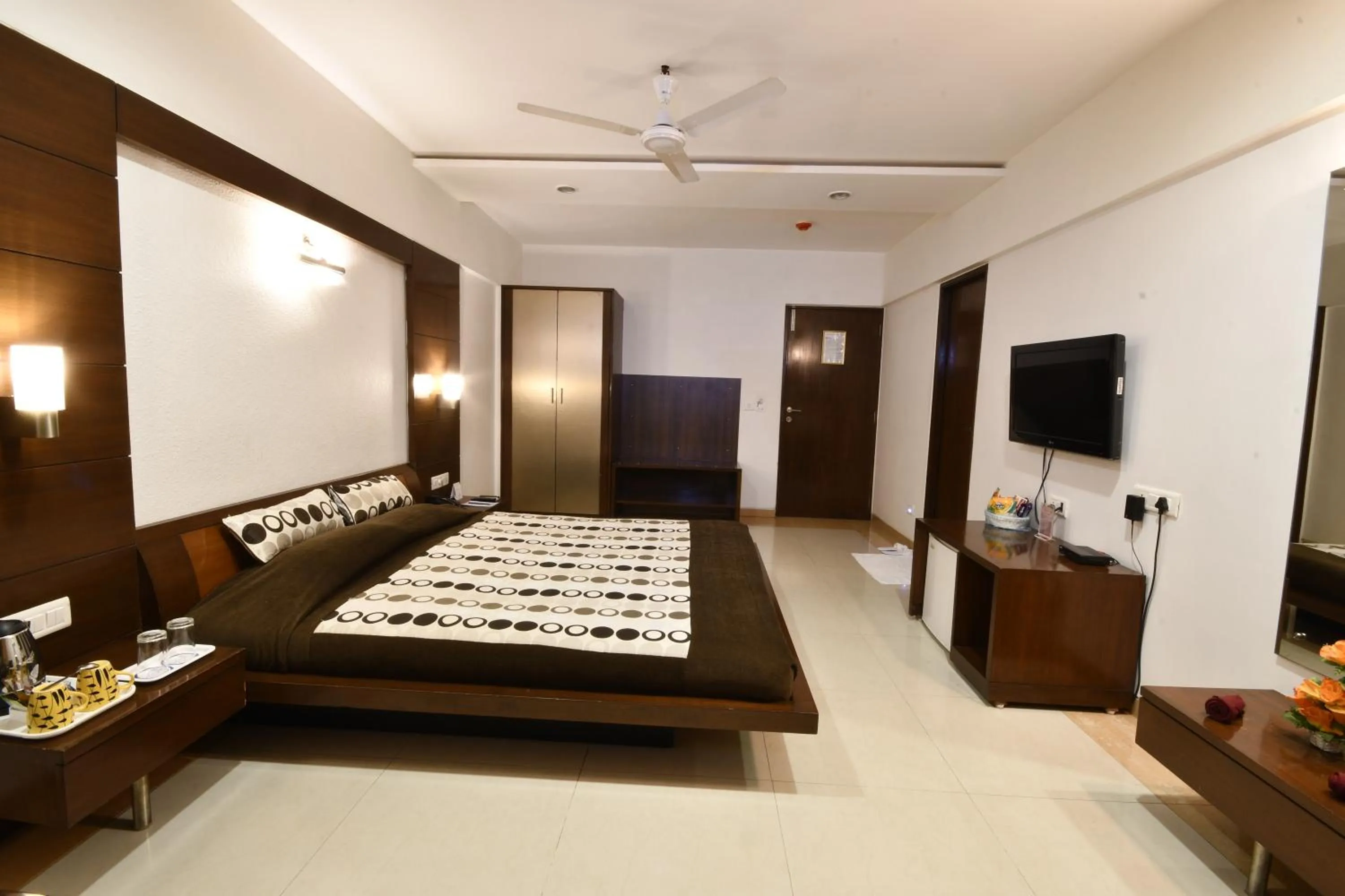 Bed in Hotel Platinum Residency