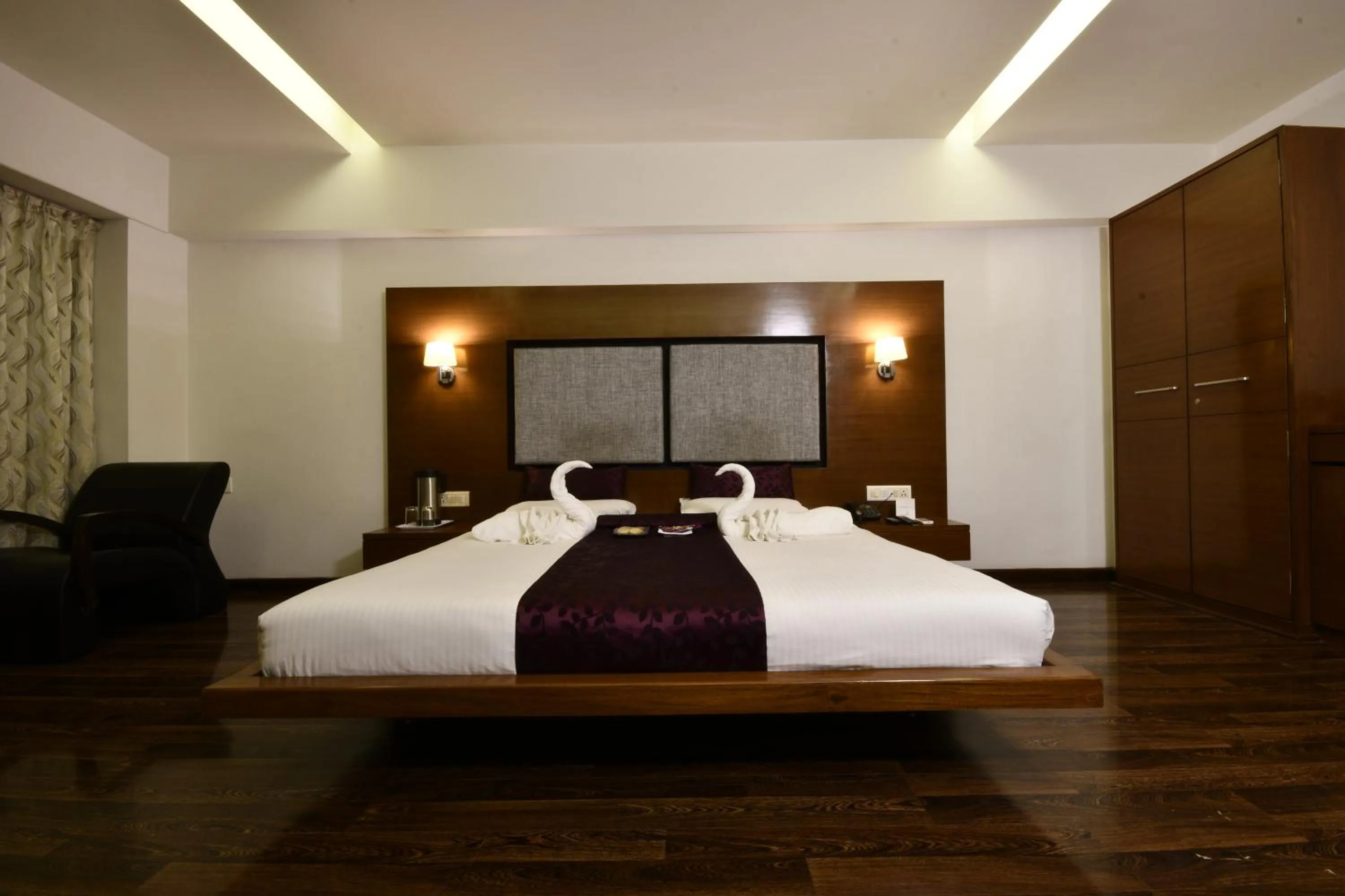 Bed in Hotel Platinum Residency