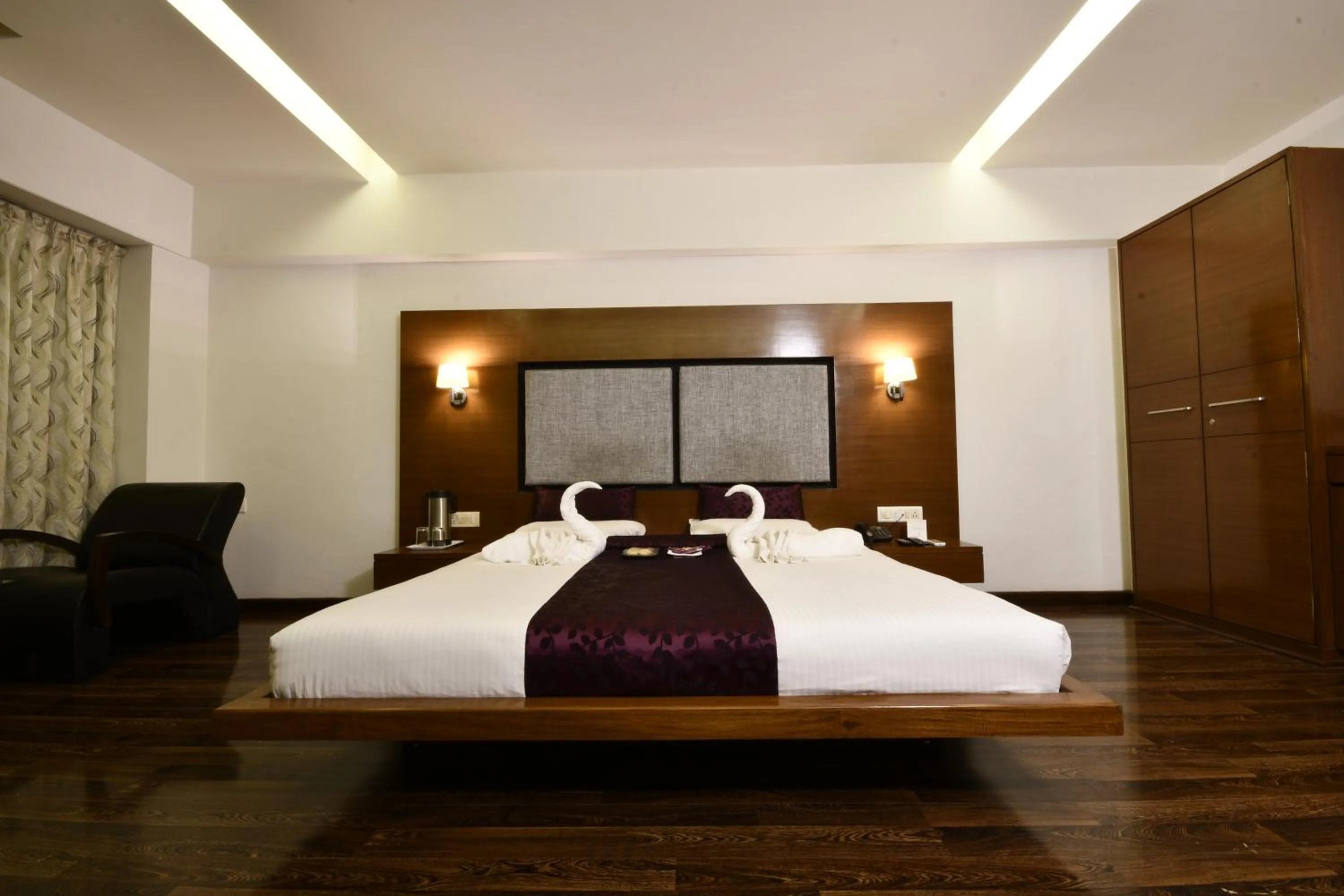 Bed in Hotel Platinum Residency