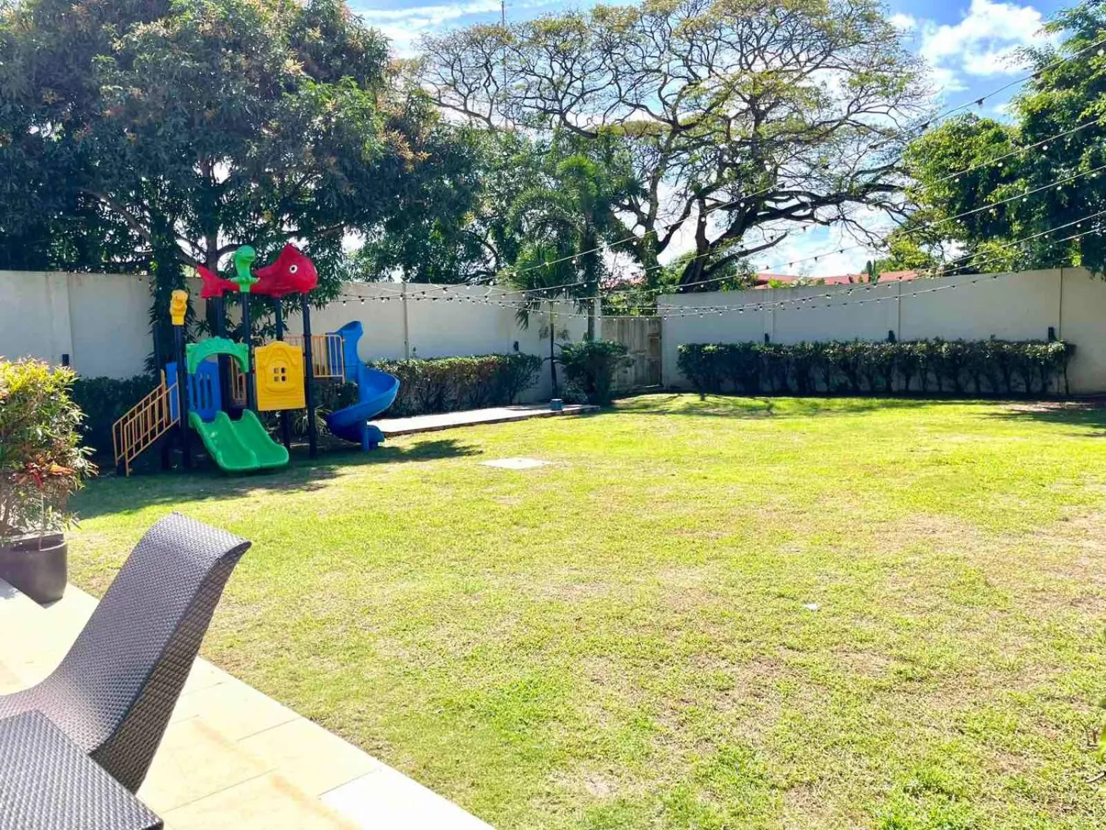 Holiday Suites Puerto Princesa