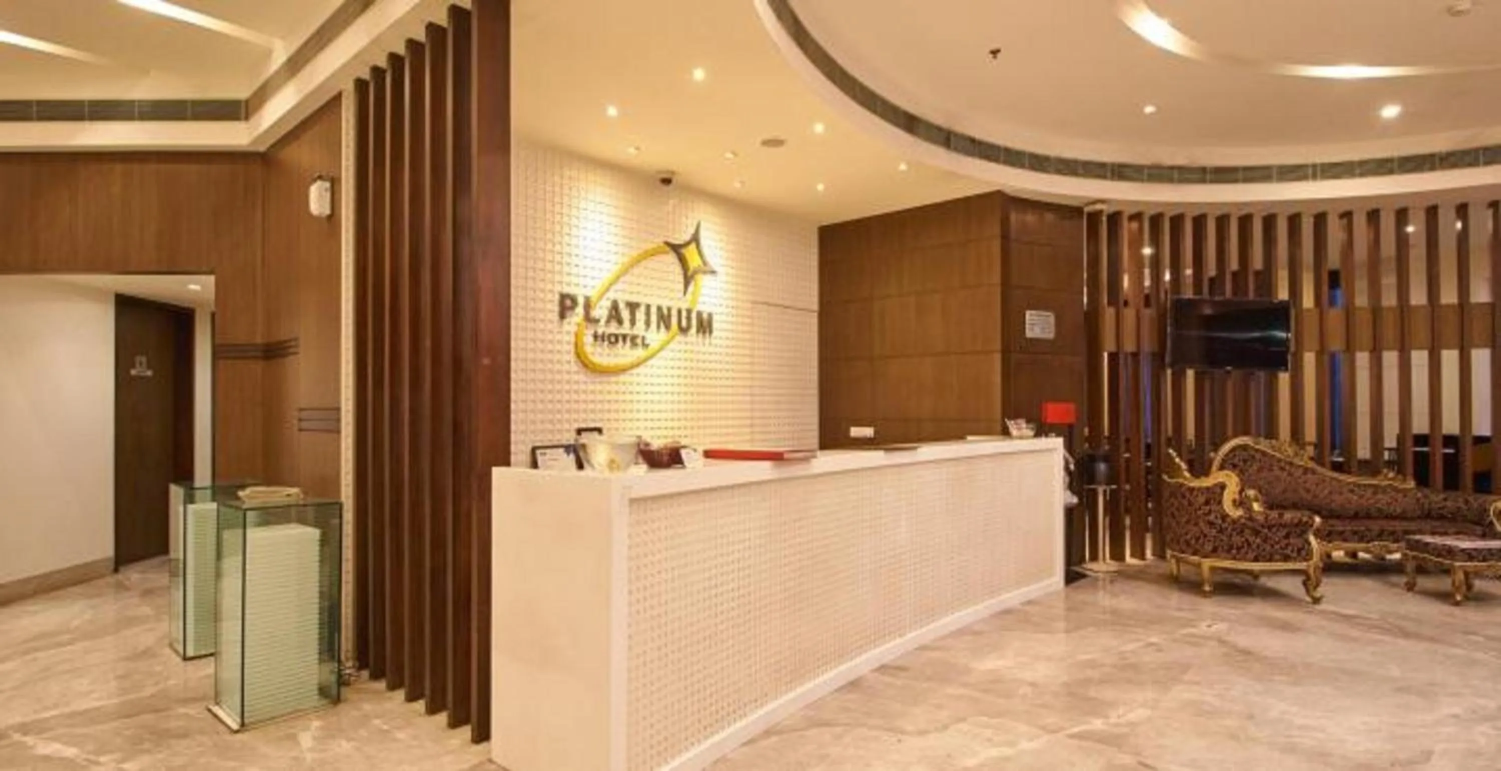Lobby or reception in Hotel Platinum