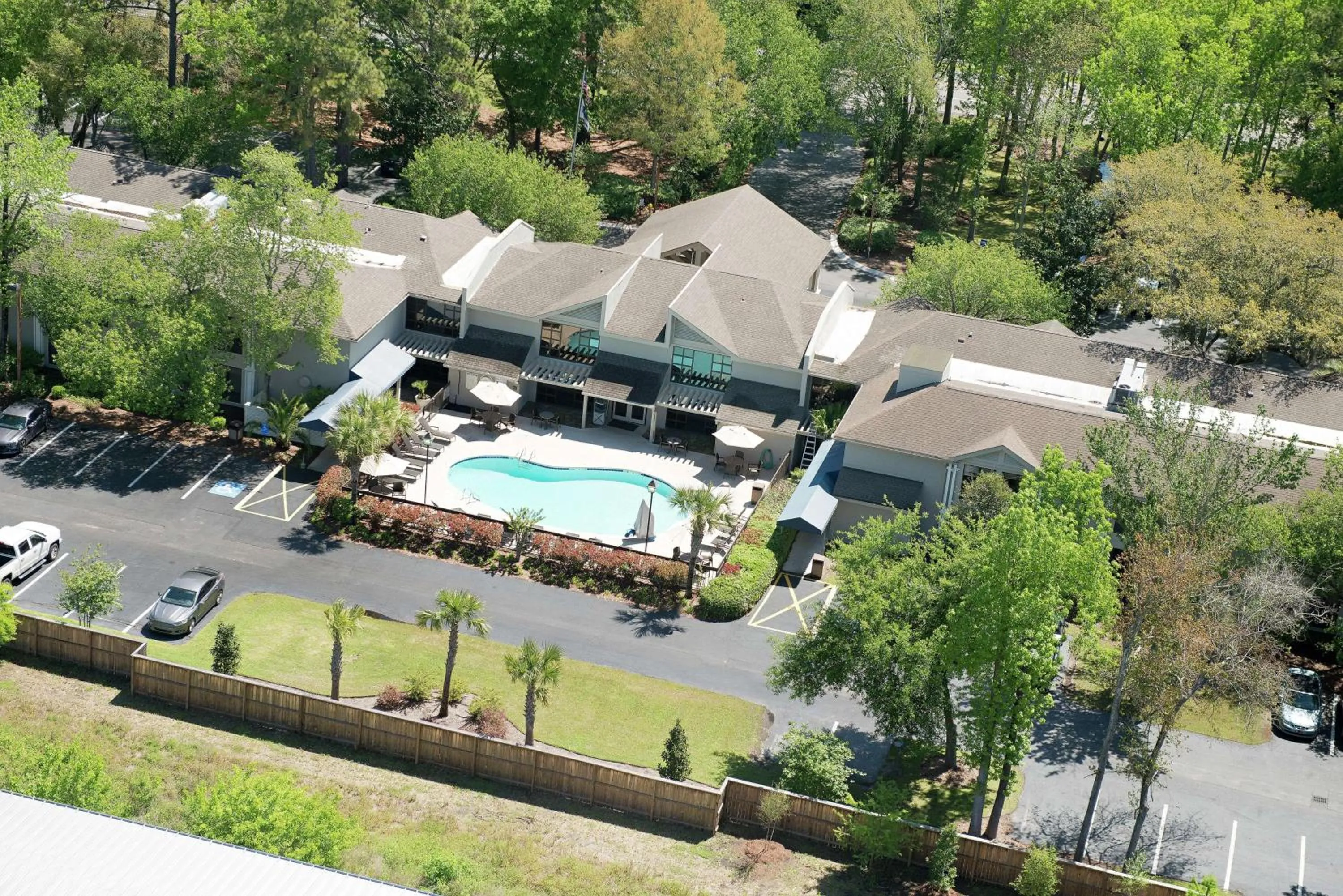 Property building in Hampton Inn Hilton Head