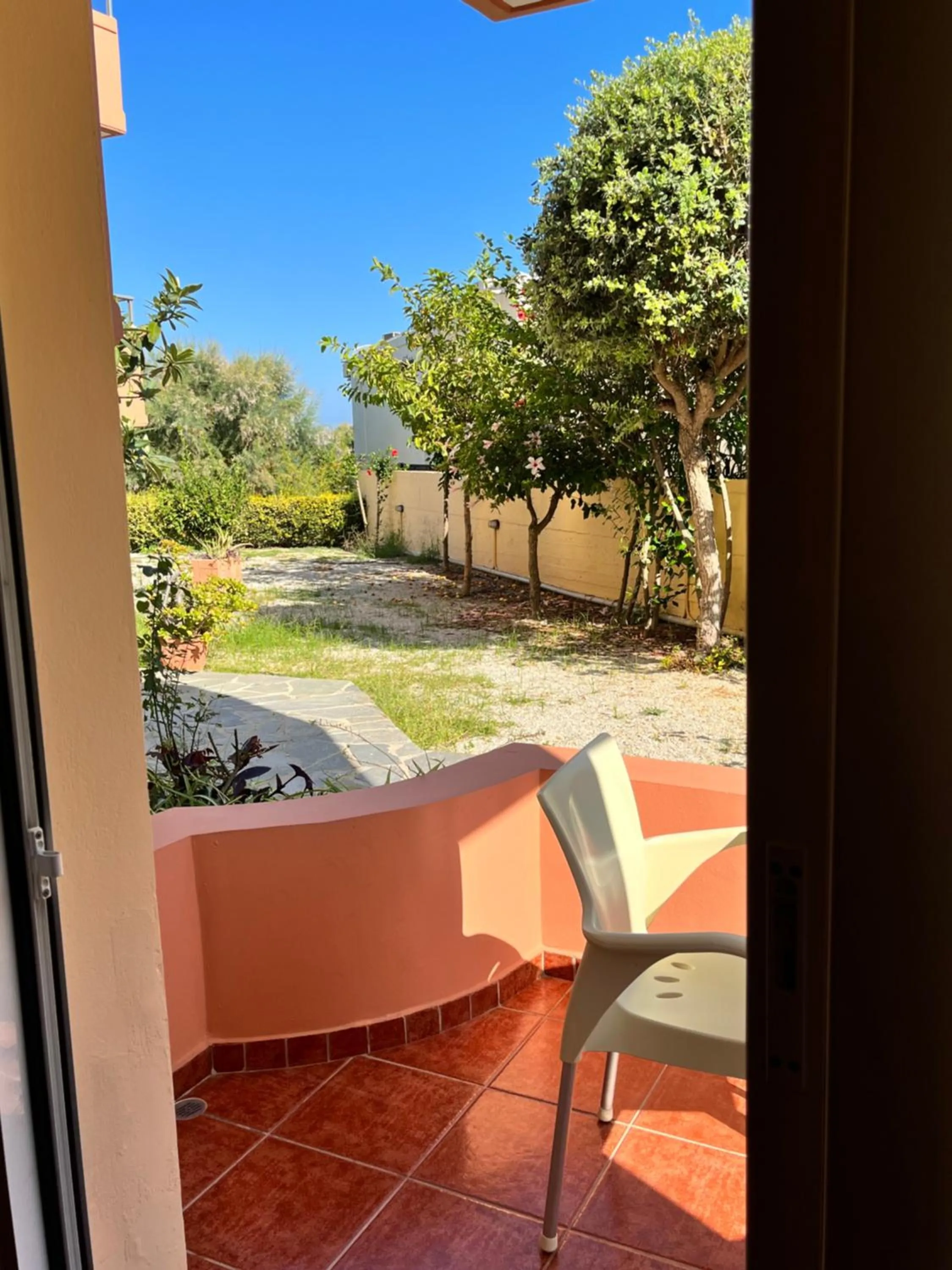 Garden in Iolkos Hotel Apartments