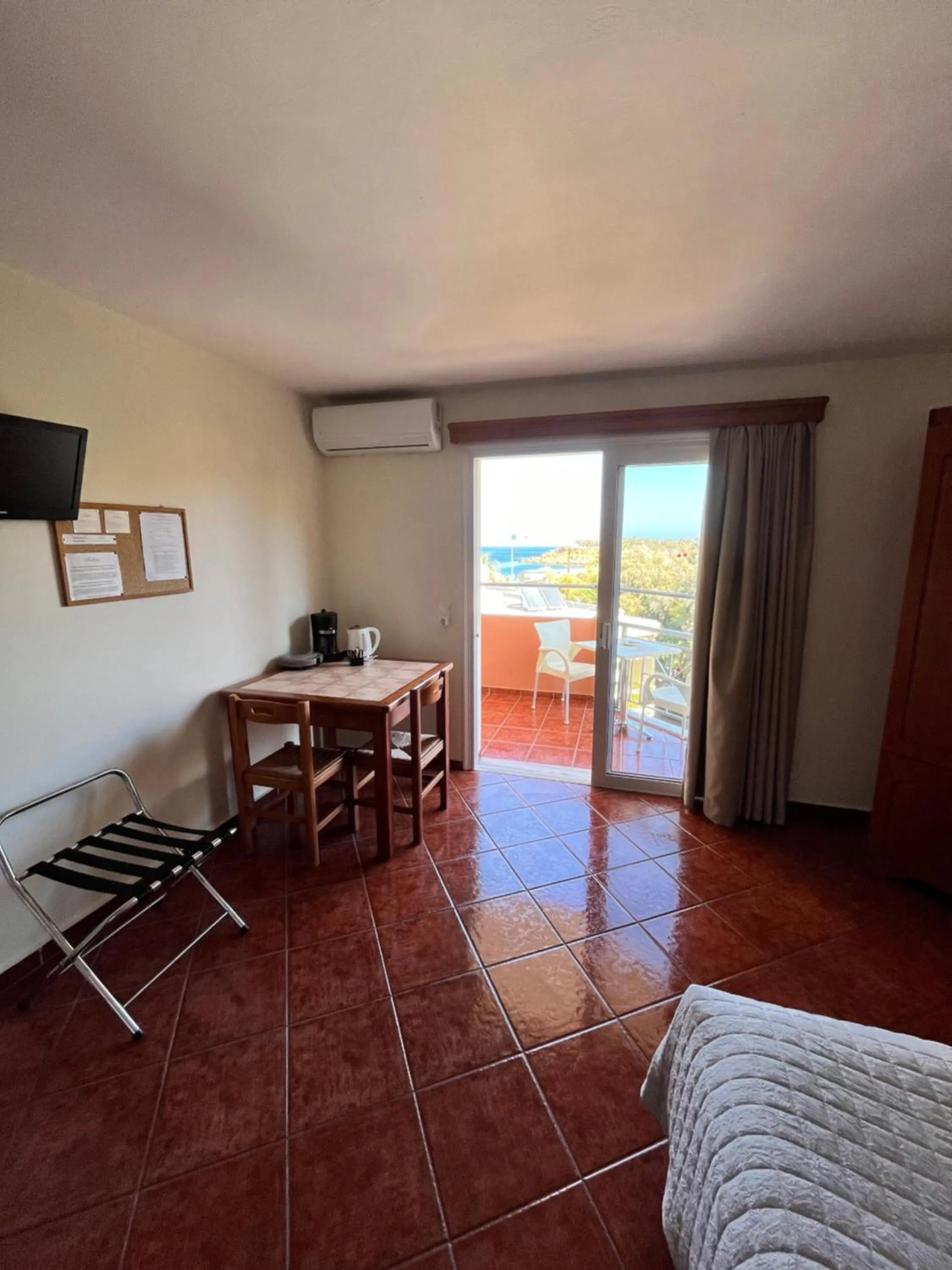 Photo of the whole room in Iolkos Hotel Apartments