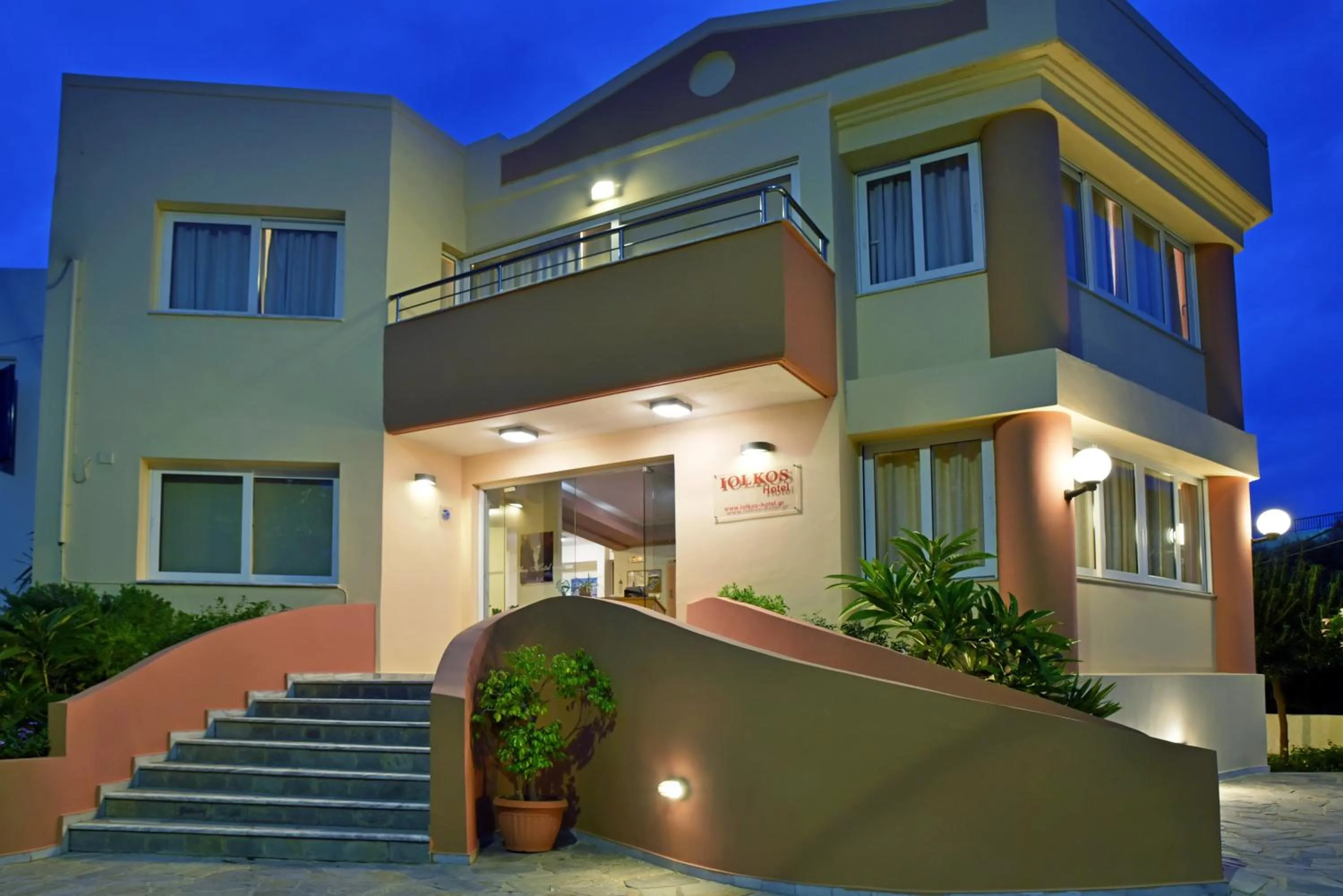 Facade/entrance in Iolkos Hotel Apartments