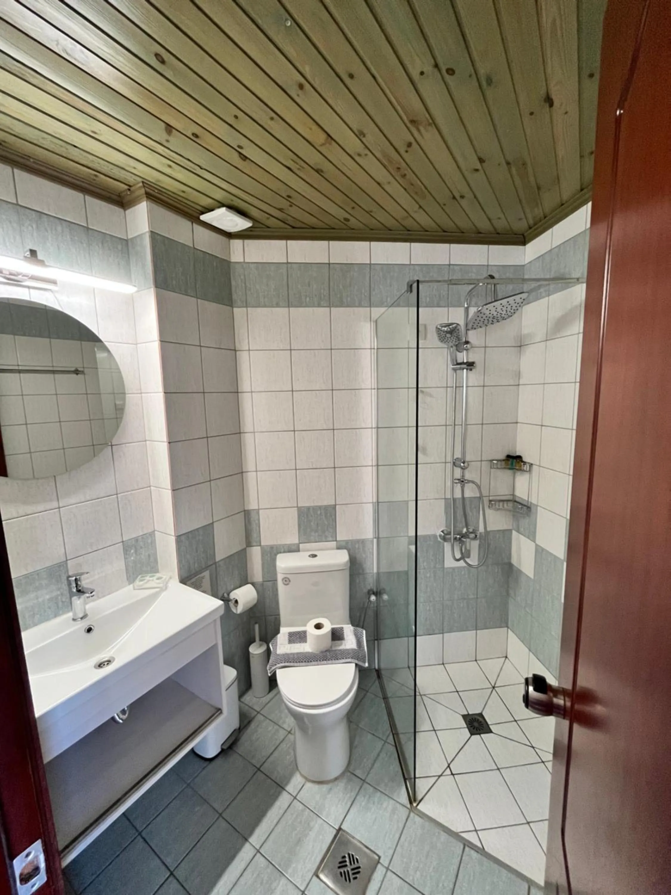 Bathroom in Iolkos Hotel Apartments