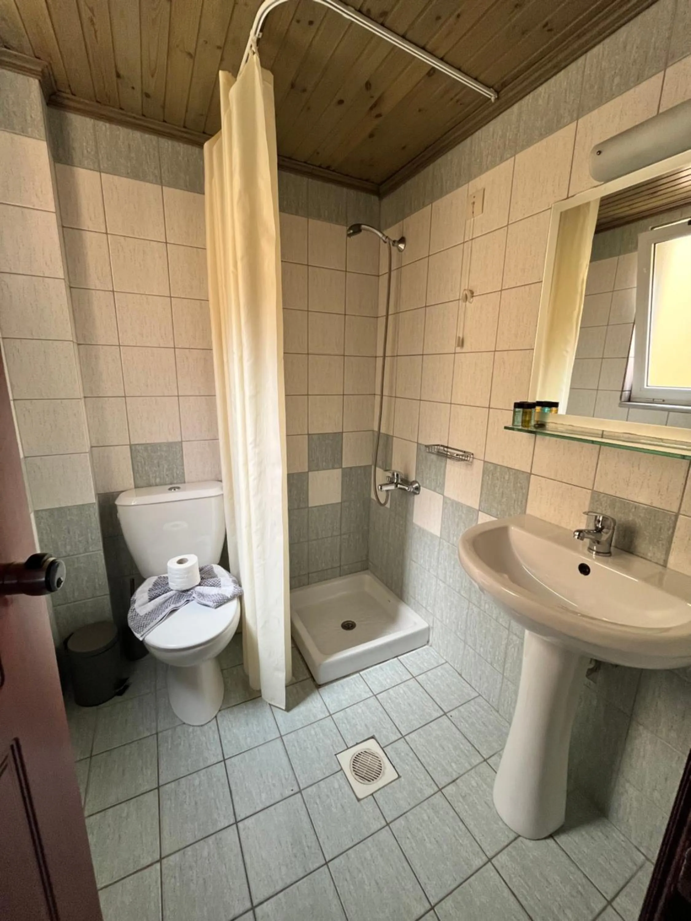 Bathroom in Iolkos Hotel Apartments