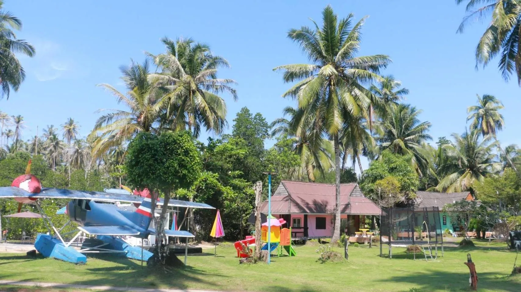 Property building in Koh Kood Far East Resort