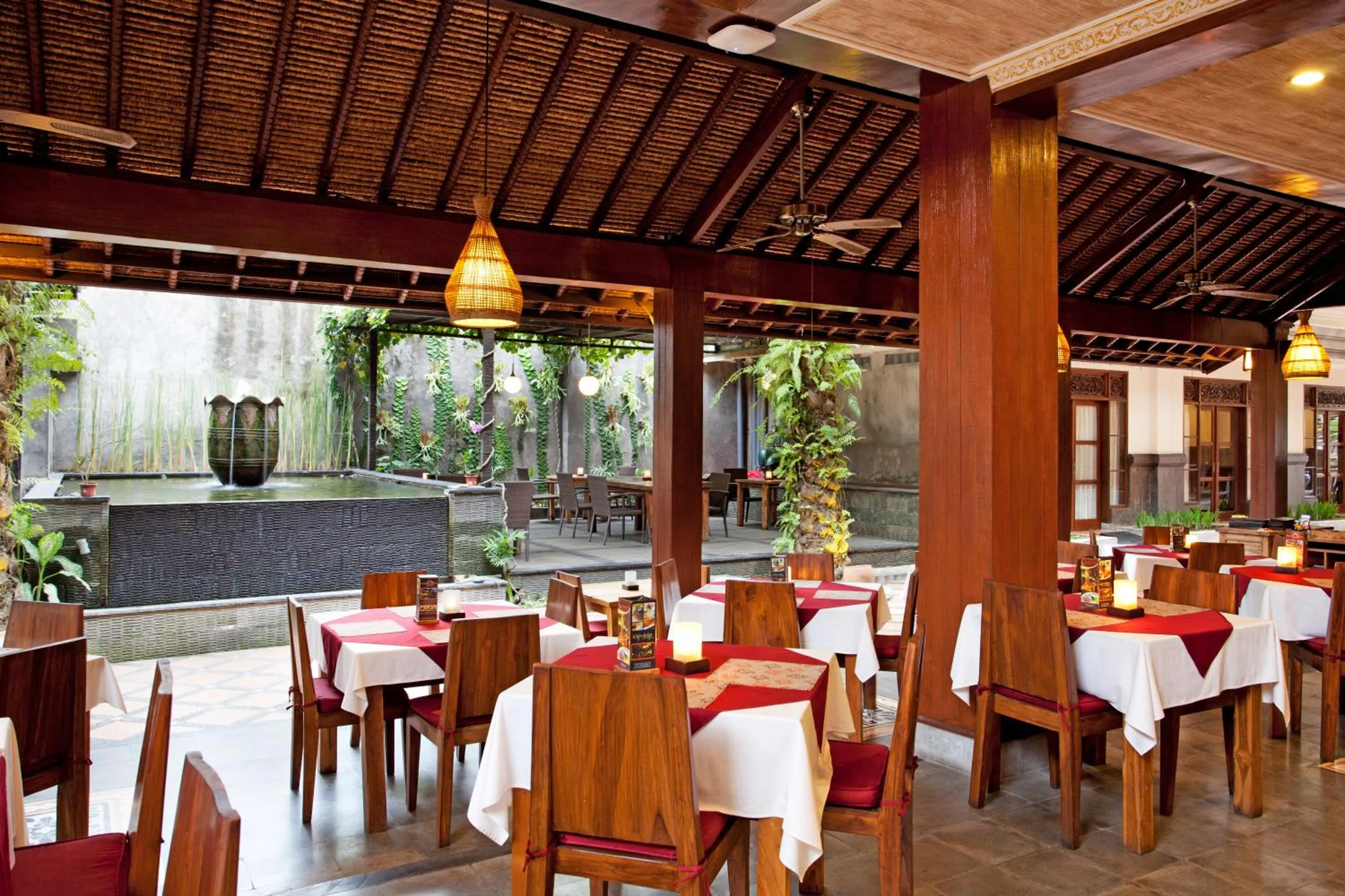 Restaurant/places to eat in Pondok Pundi Village