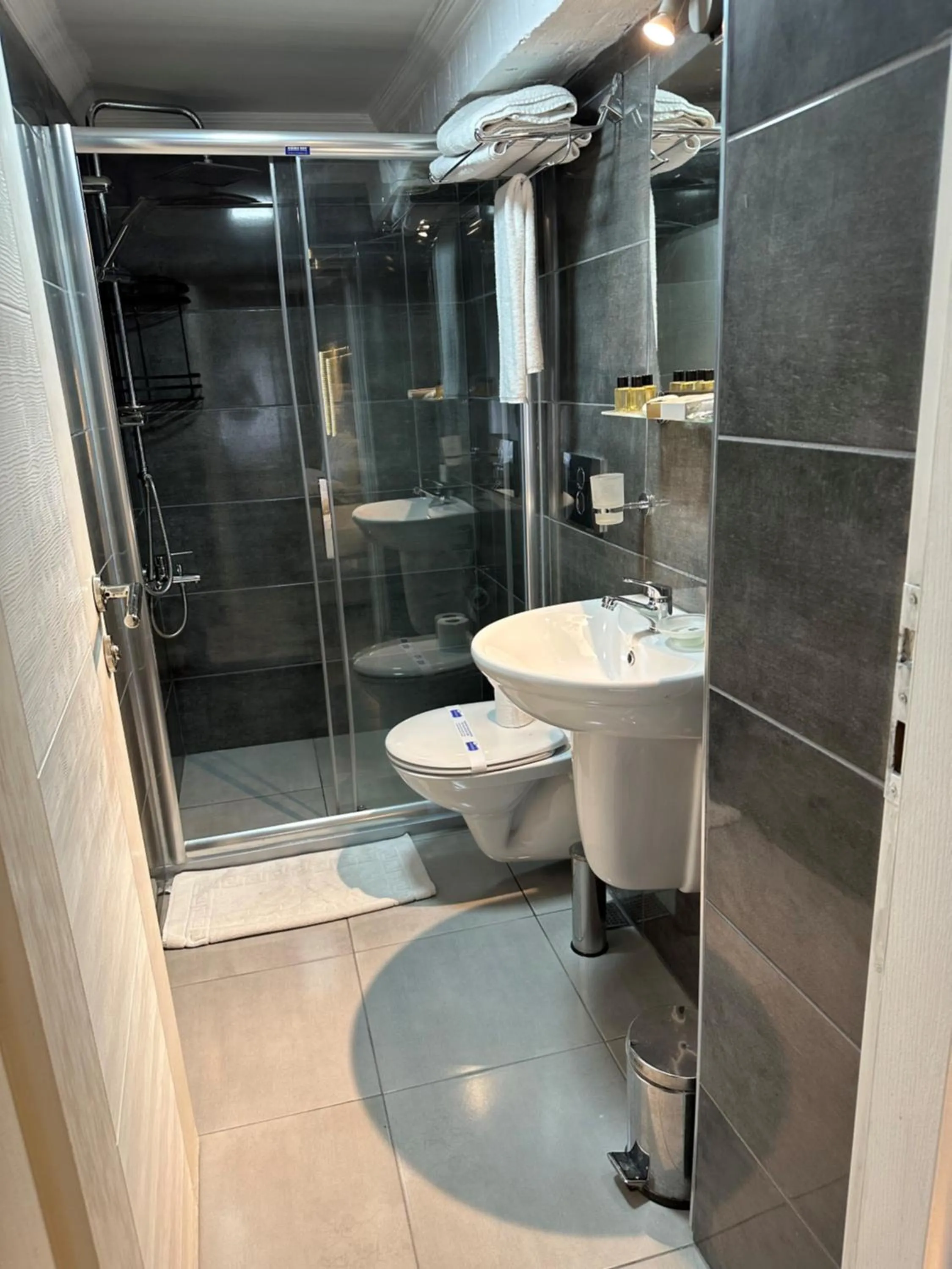 Bathroom in Ortakoy Aysem Sultan Hotel