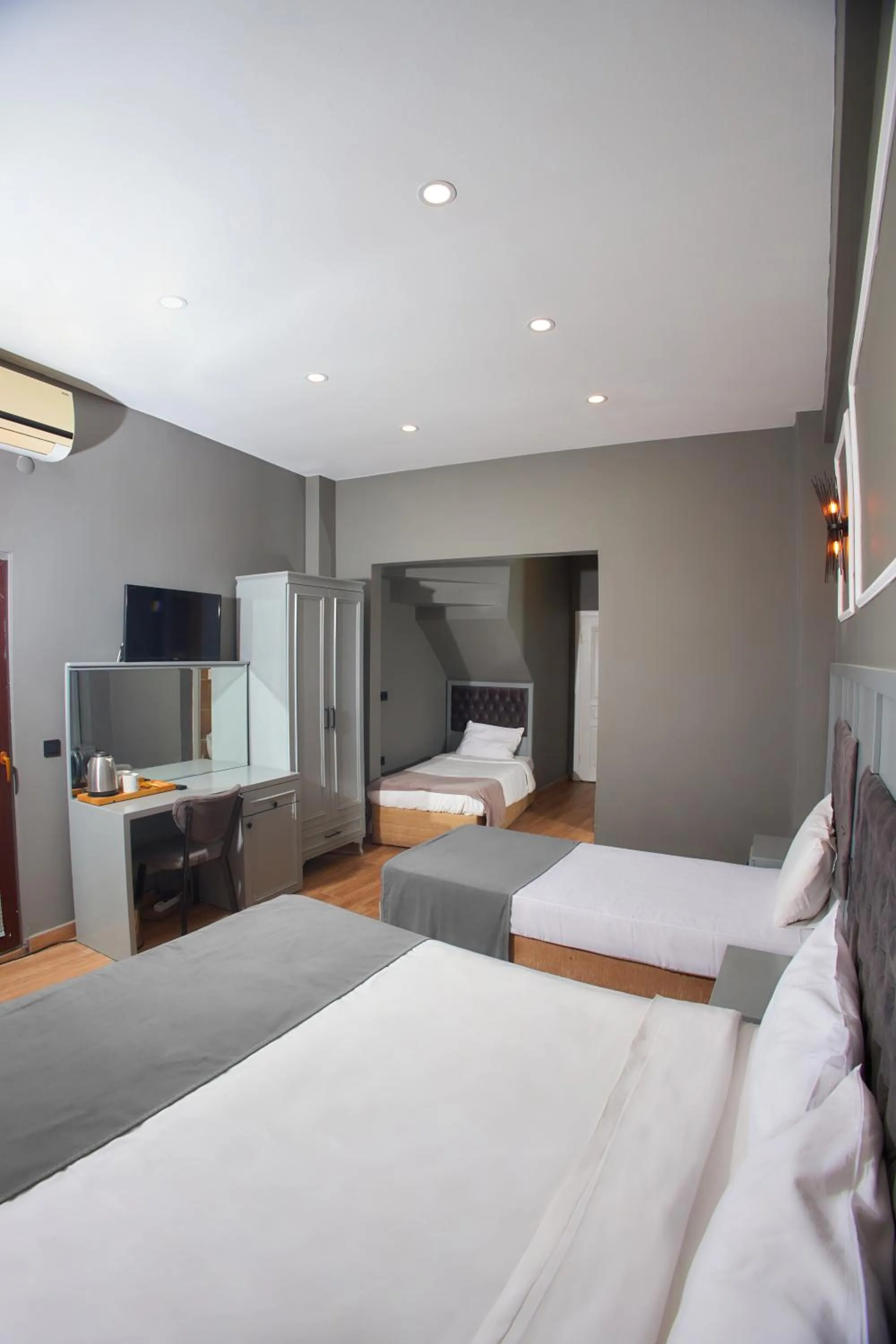 Bed in Ortakoy Aysem Sultan Hotel