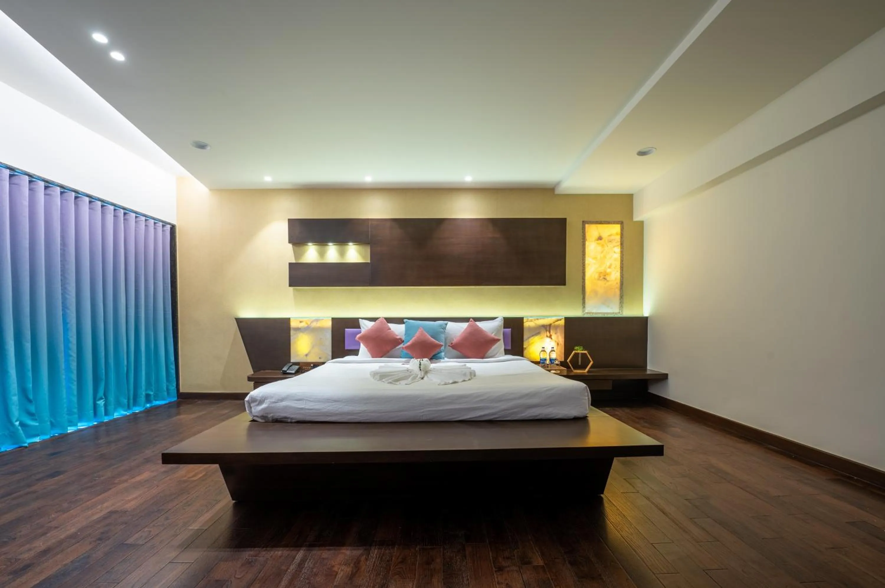 Bed in Roadies Rostel - Best Adventure Resort in Ahmedabad