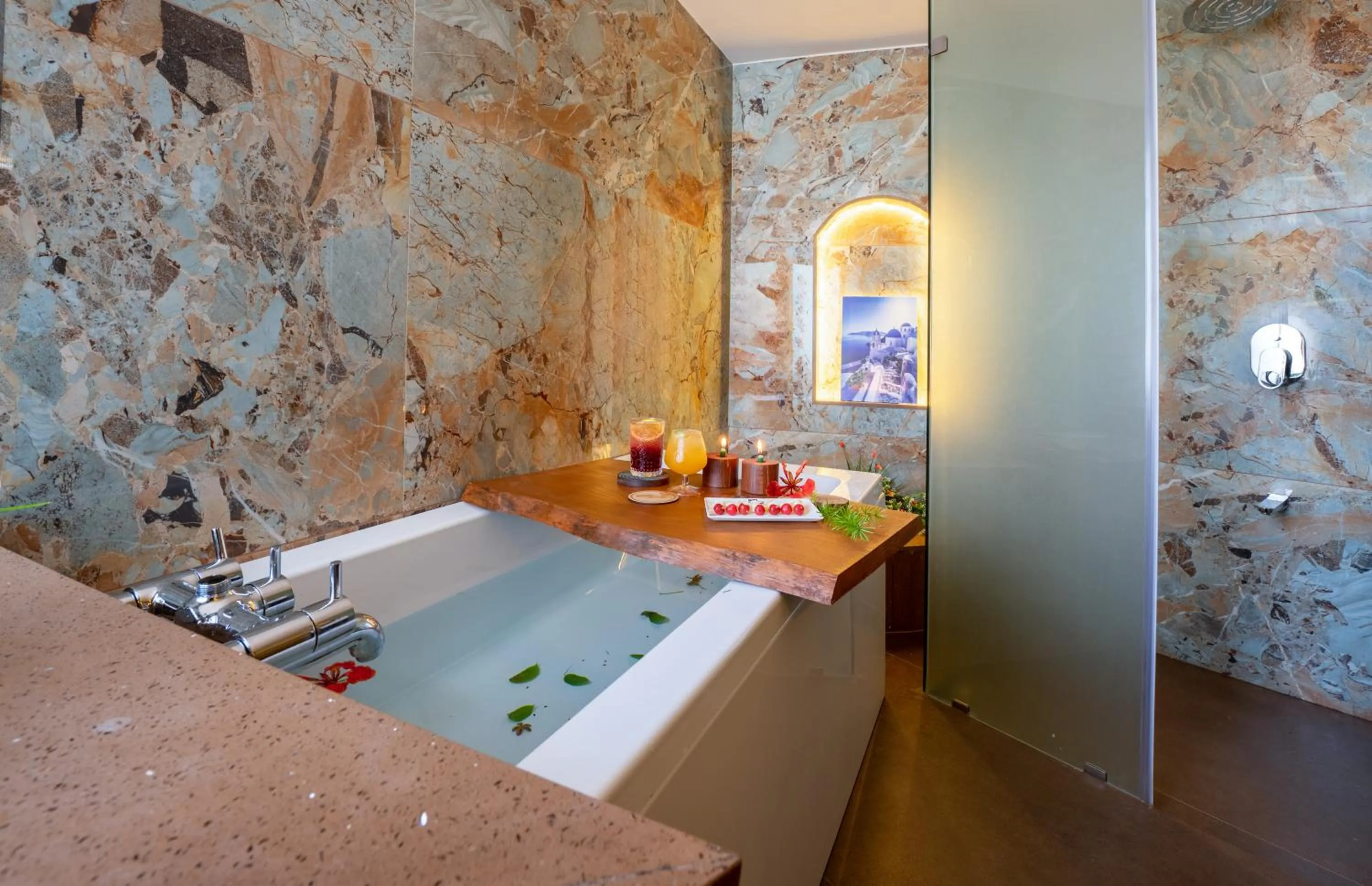 Bath in Roadies Rostel - Best Adventure Resort in Ahmedabad