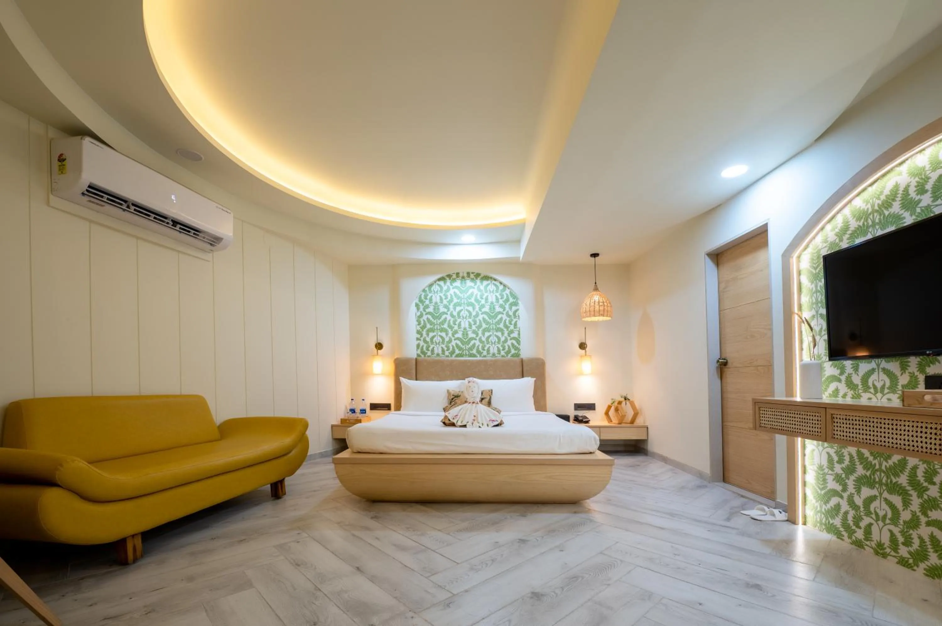 Bedroom, Bed in Roadies Rostel - Best Adventure Resort in Ahmedabad