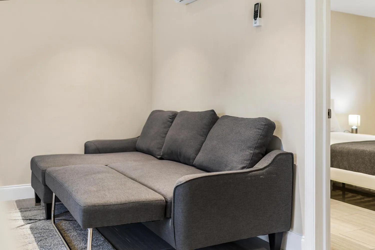 Seating area in Alani Bay Condos