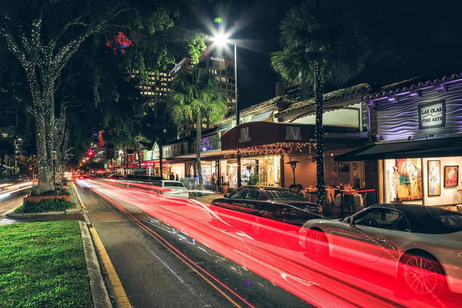 Neighbourhood in Alani Bay Condos