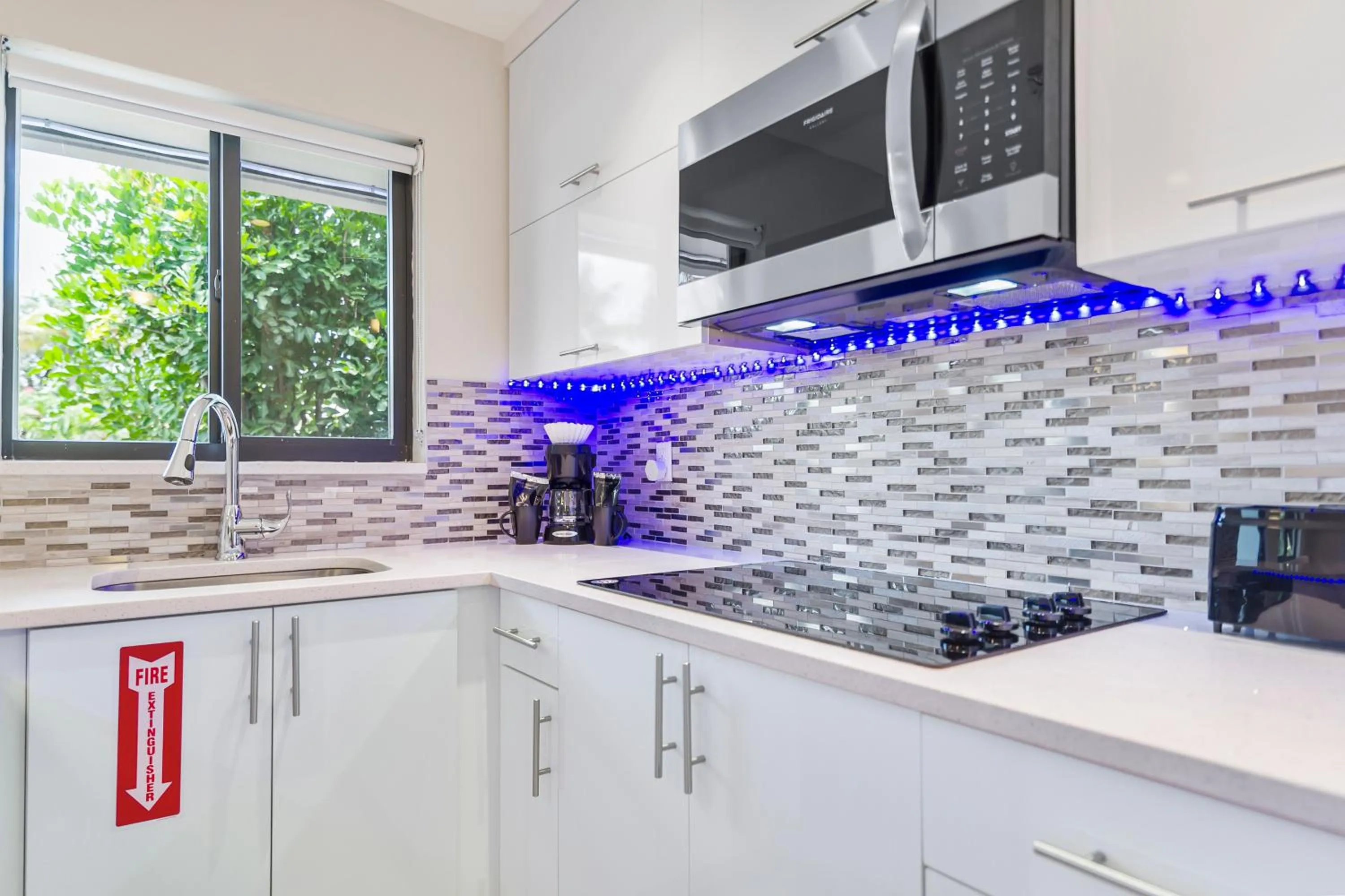 Kitchen or kitchenette in Alani Bay Condos