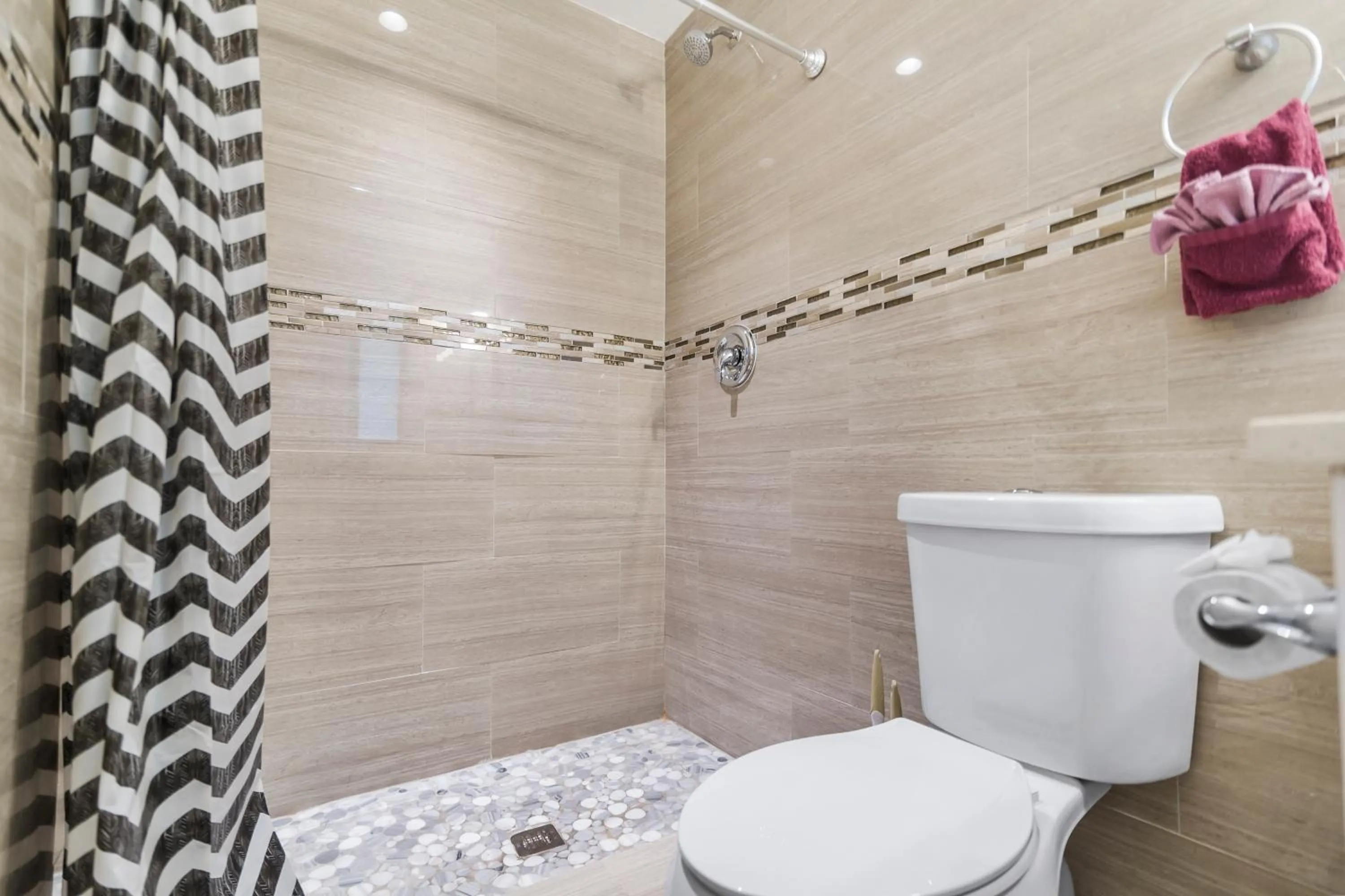 Shower in Alani Bay Condos