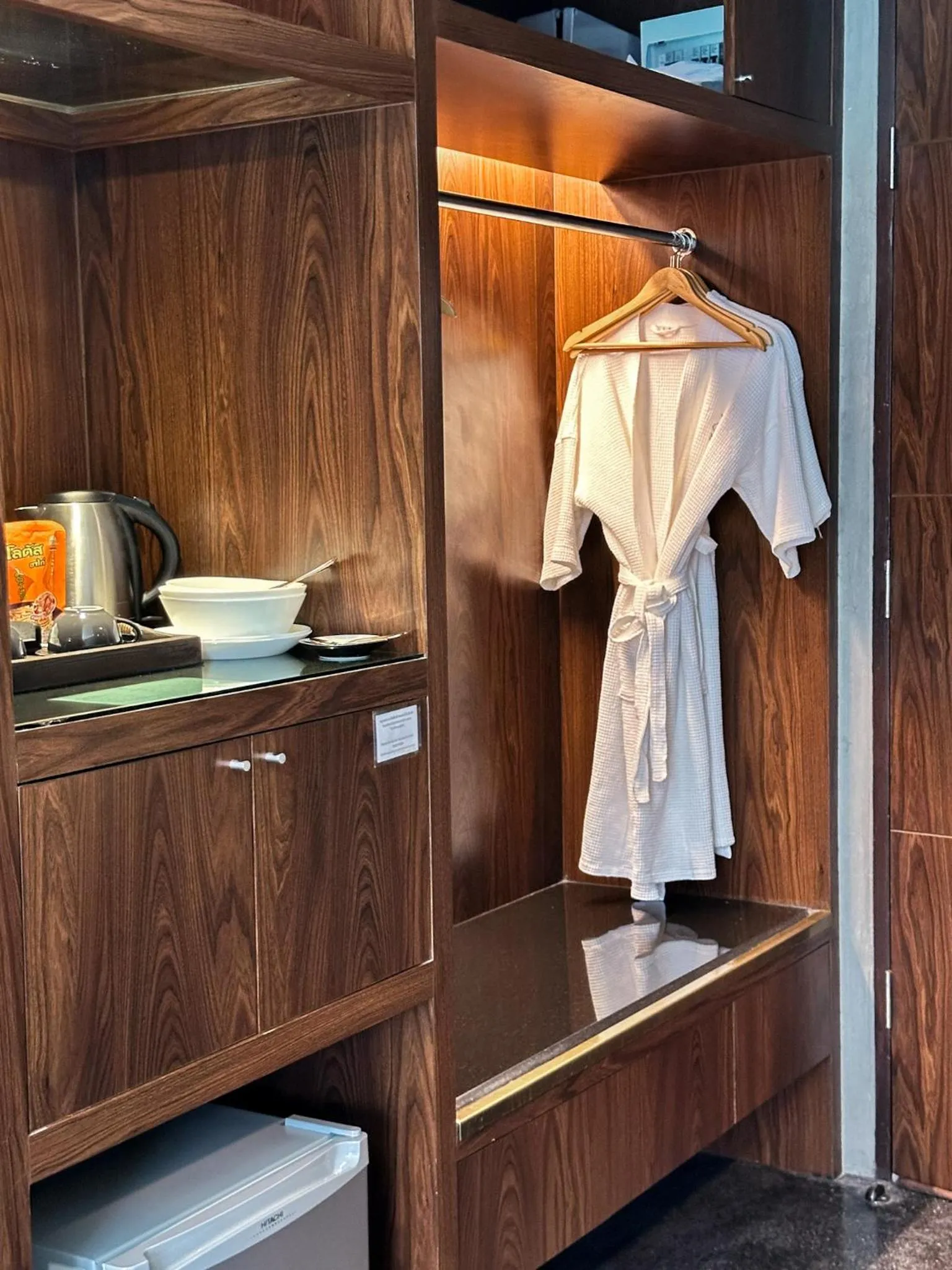 wardrobe in NAI YA Hotel -SHA Extra Plus