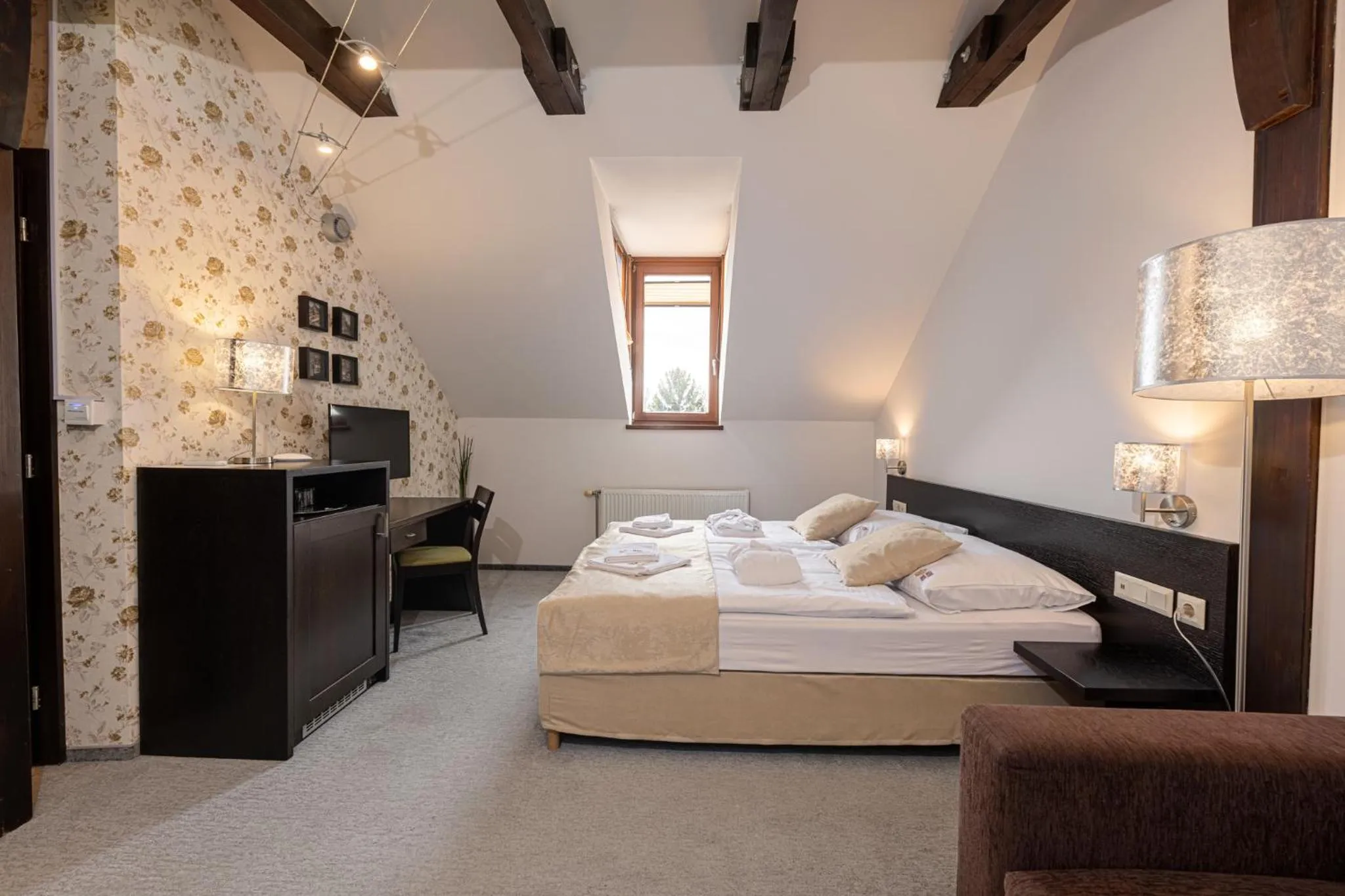 Bed in Bazilika alatt Panzió