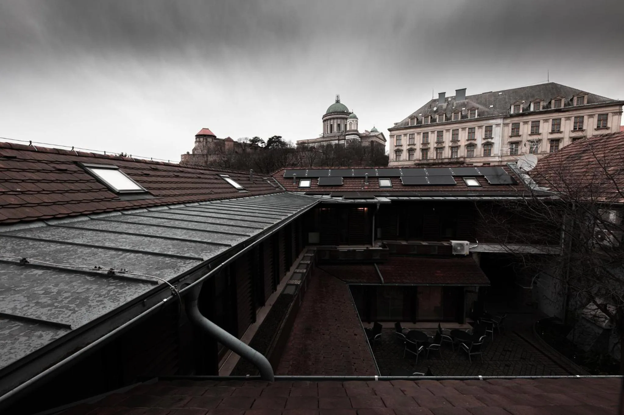 Property building in Bazilika alatt Panzió