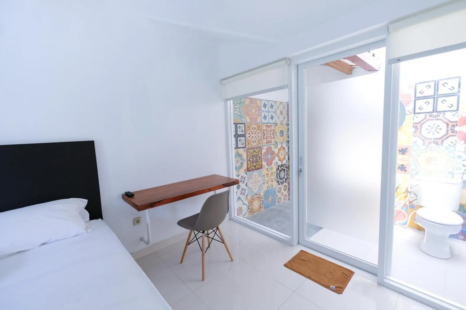 Bedroom, Bed in RedDoorz Plus @ Demangan Gejayan