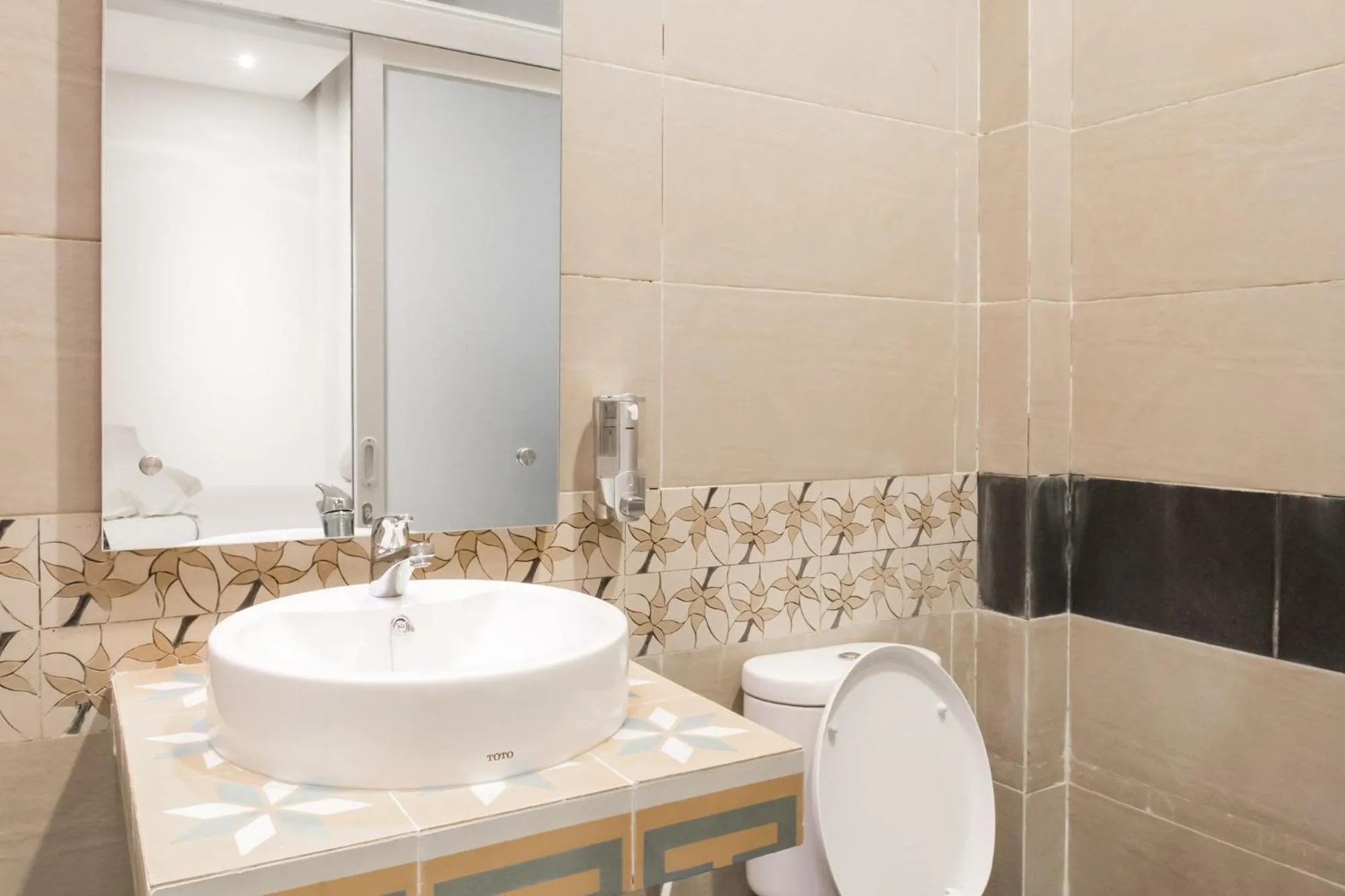 Bathroom in RedDoorz Plus @ Demangan Gejayan