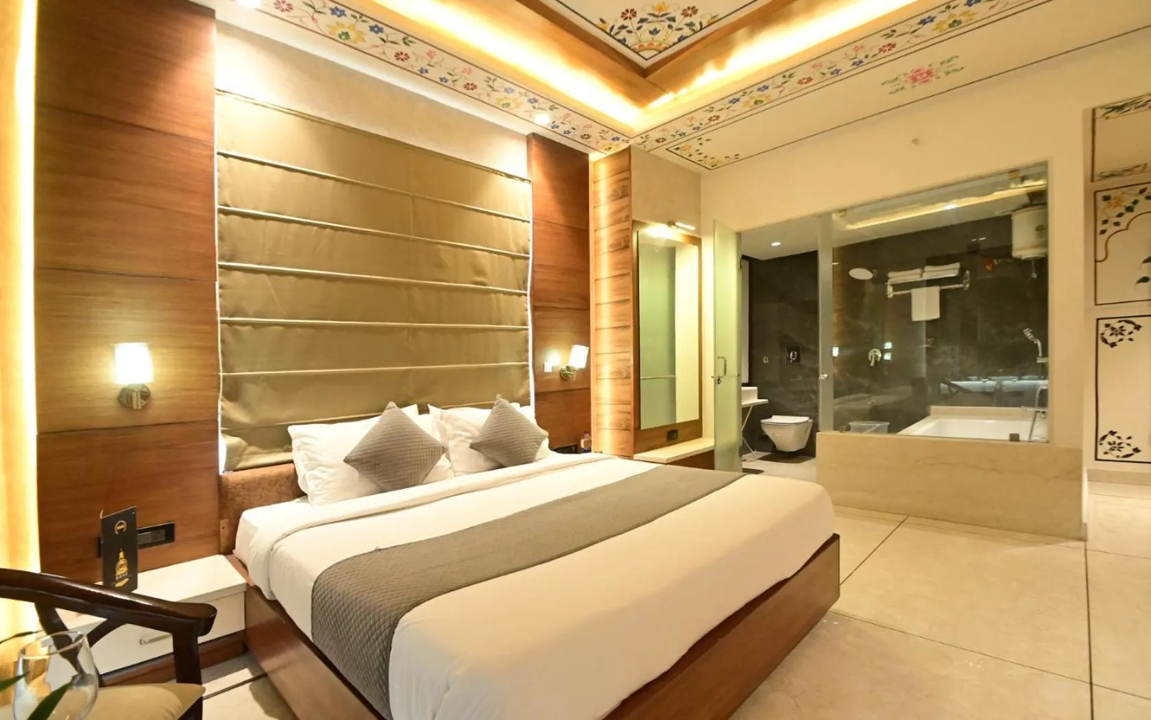 Bed in Hotel RR 62-Jaipur City Centre Hotel