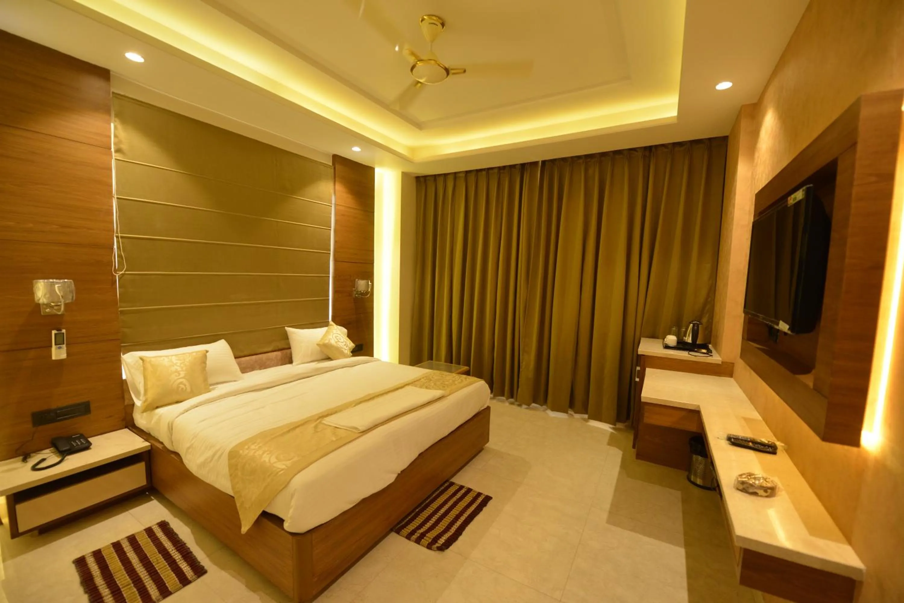 Photo of the whole room, Bed in Hotel RR 62-Jaipur City Centre Hotel