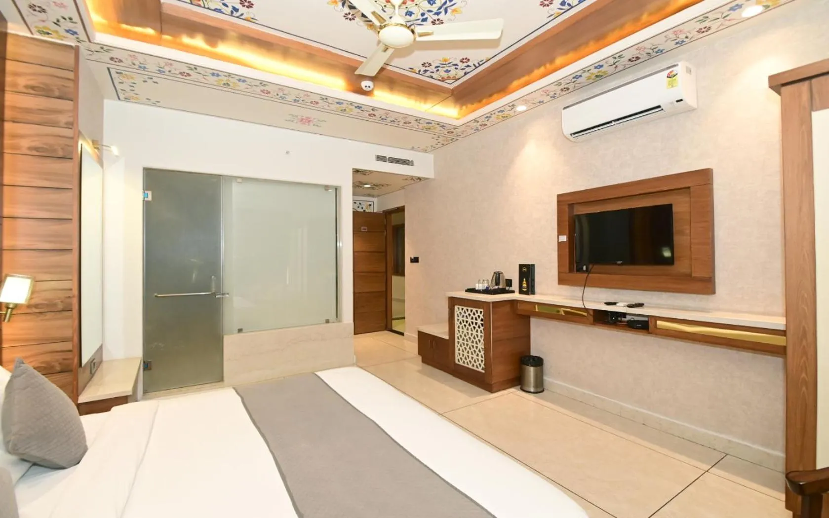 Hotel RR 62-Jaipur City Centre Hotel