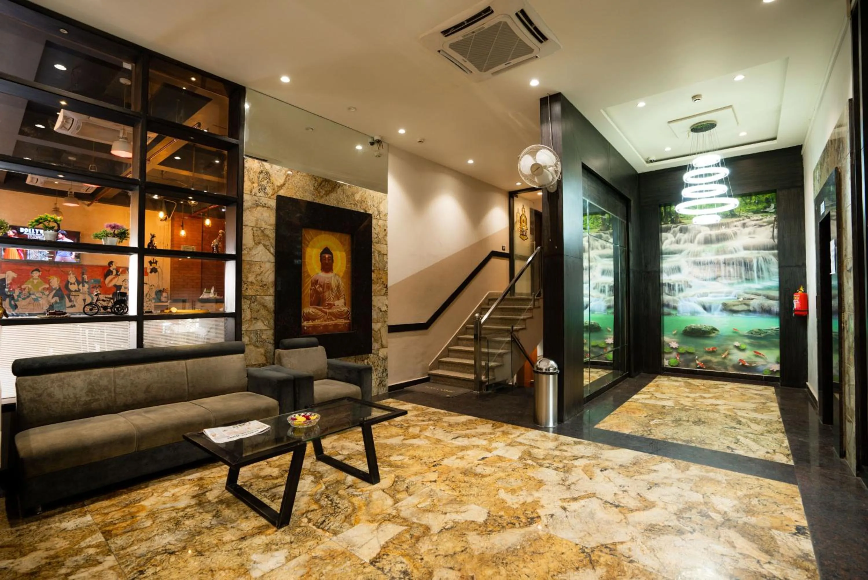 Seating area in Hotel RR 62-Jaipur City Centre Hotel