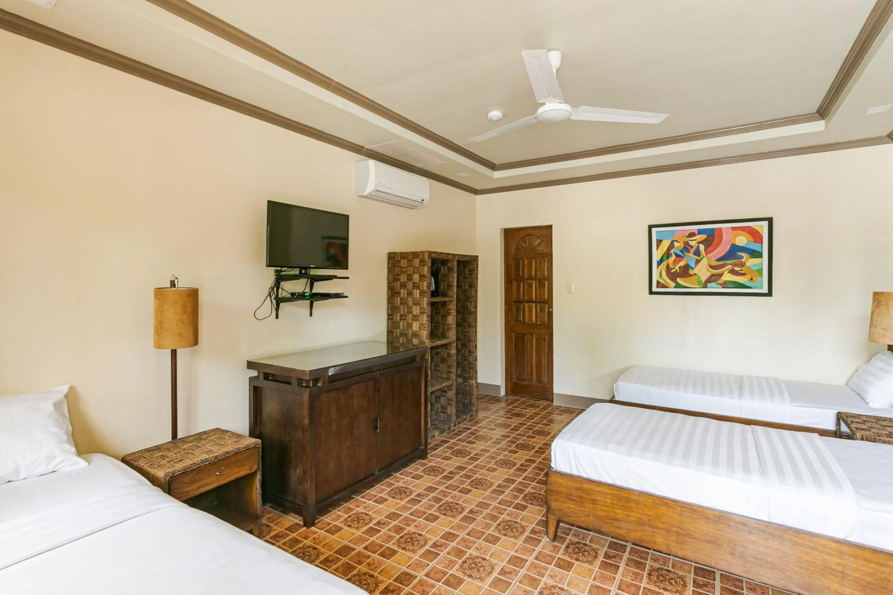 Bedroom, Bed in Turtle Bay Dive Resort