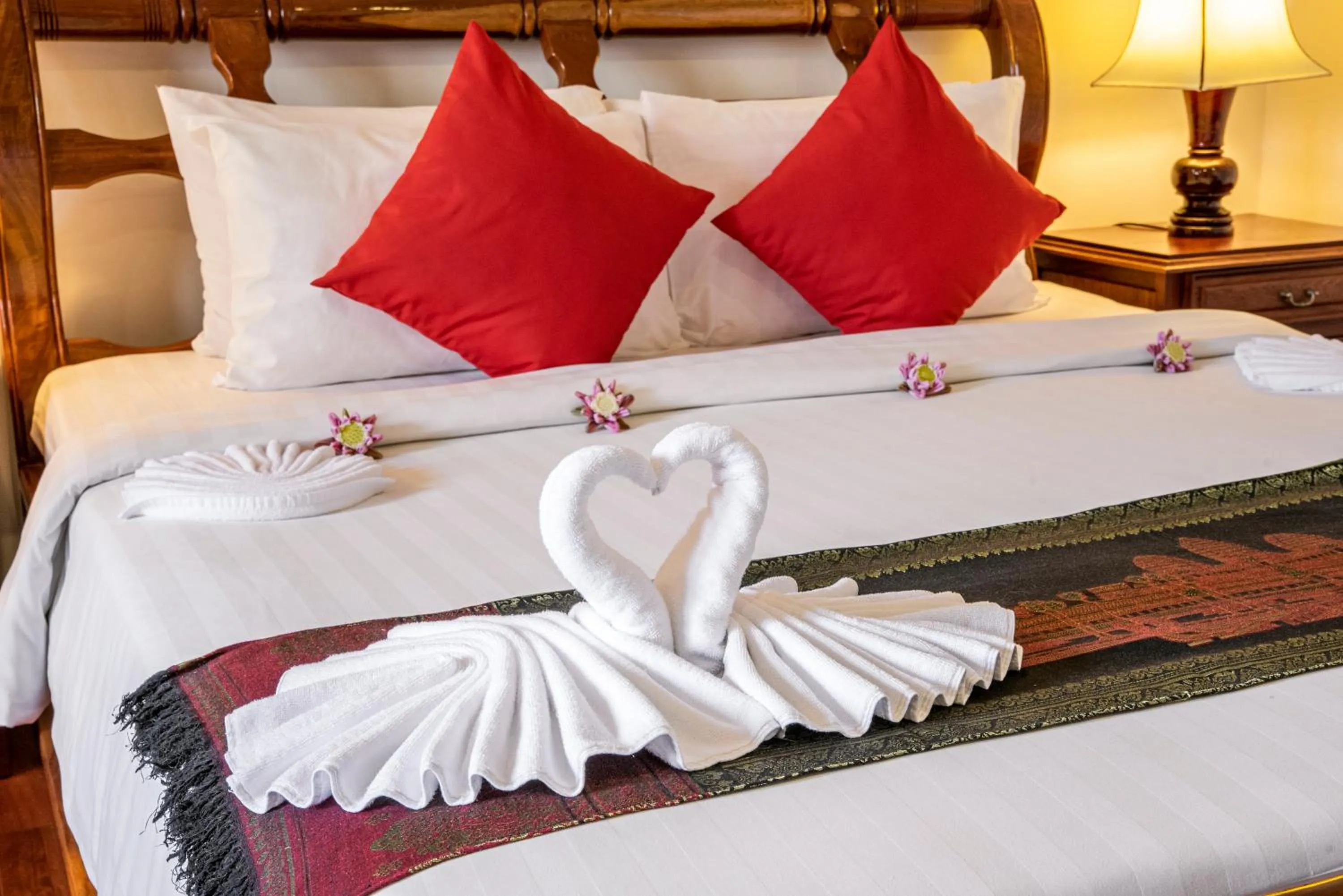 Bed in Royal Crown Hotel & Spa