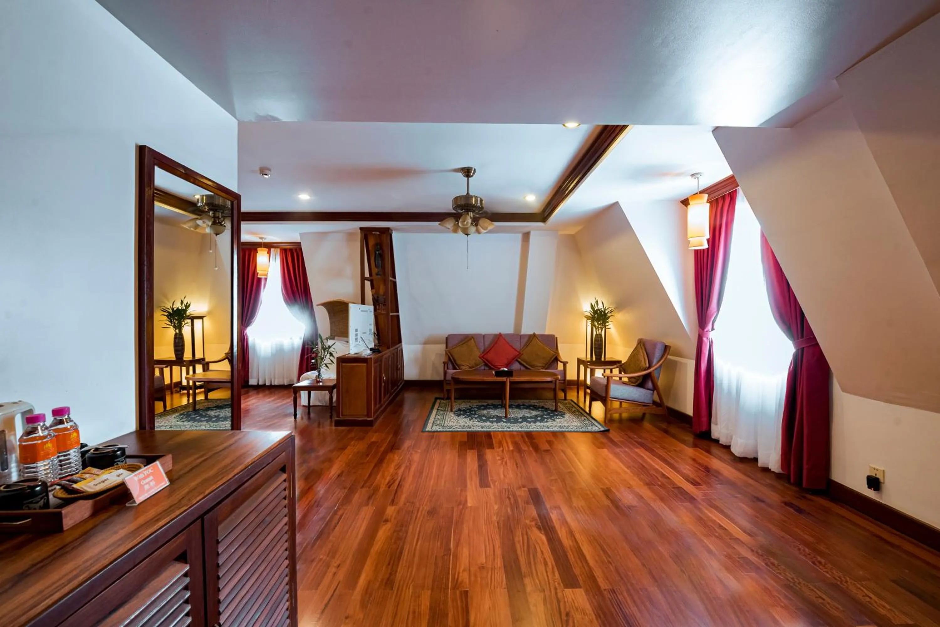 Bedroom in Royal Crown Hotel & Spa