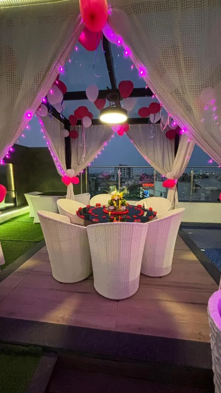 Food and drinks in Hotel Park Elanza Chennai