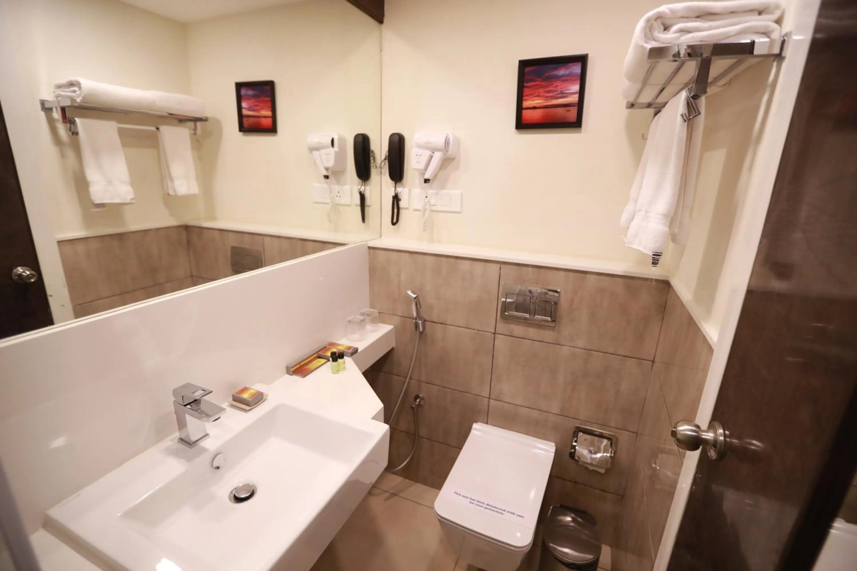 Bathroom in Hotel Park Elanza Chennai