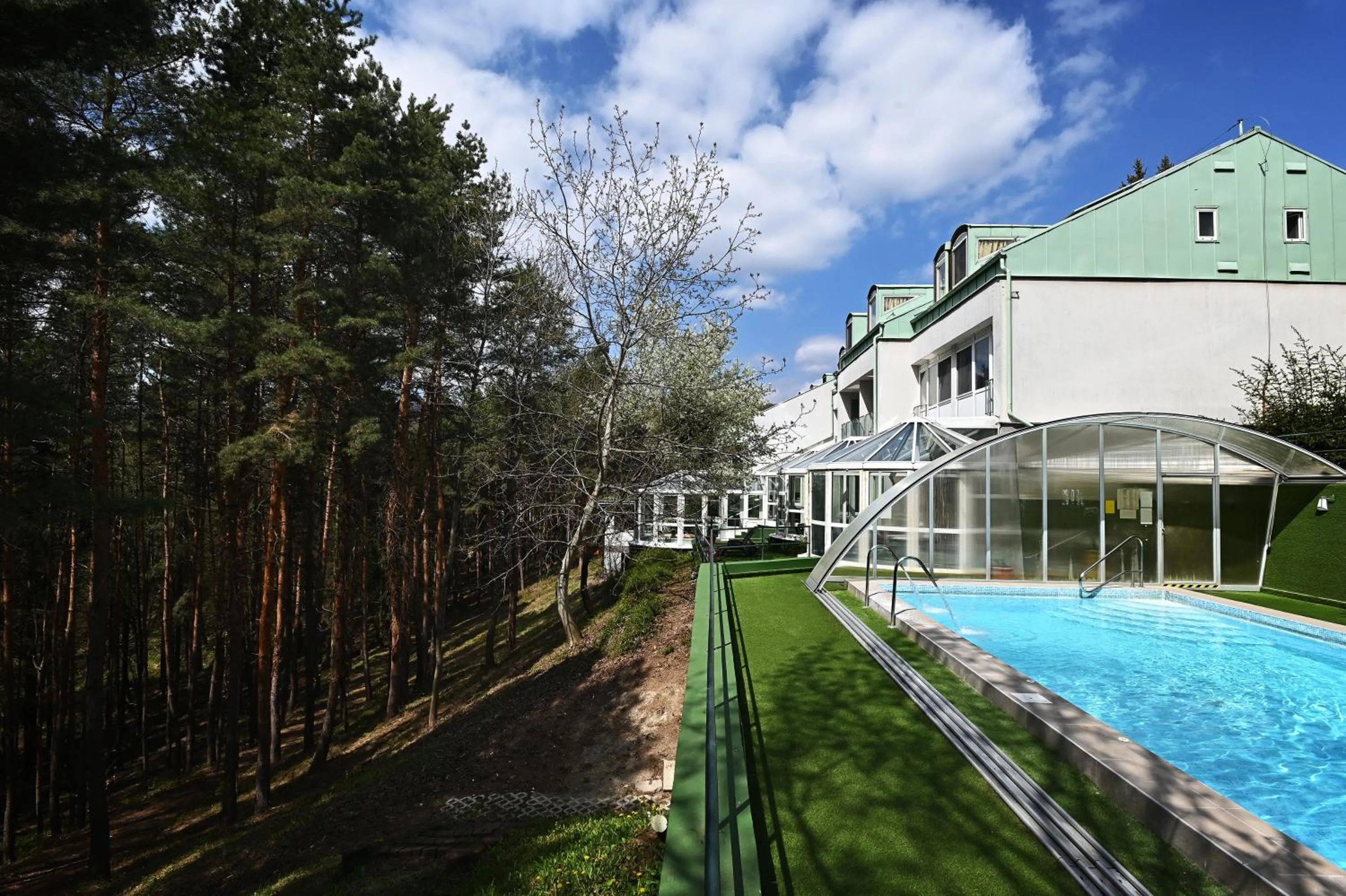 Swimming pool in Panorama Hotel Noszvaj