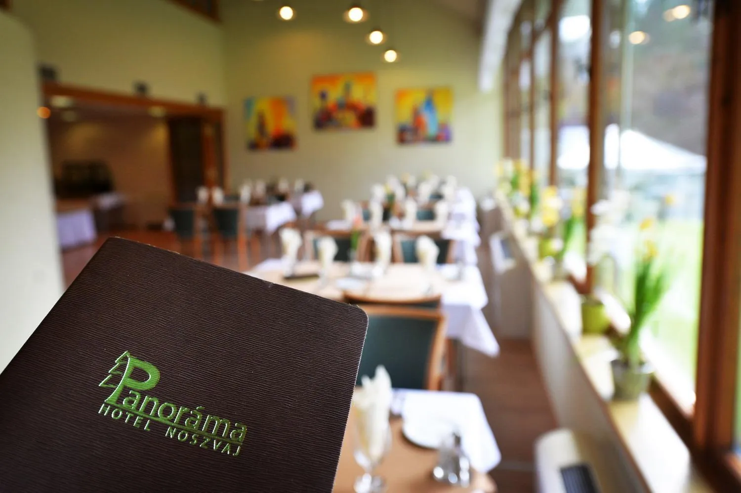 Restaurant/places to eat in Panorama Hotel Noszvaj