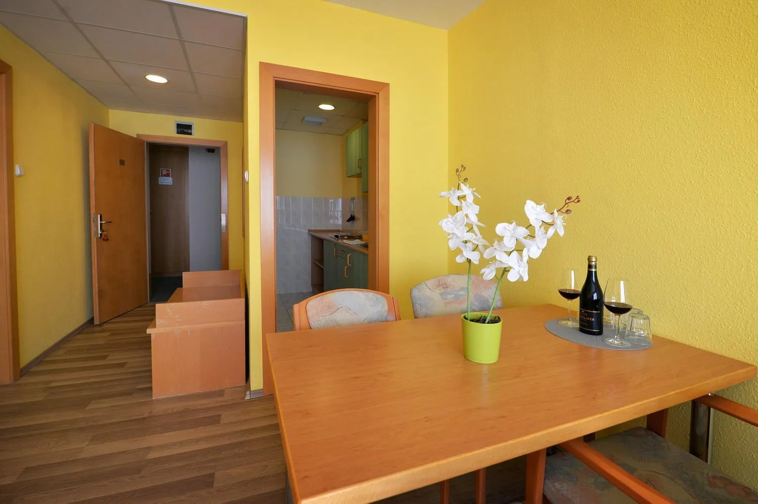 Kitchen or kitchenette in Panorama Hotel Noszvaj