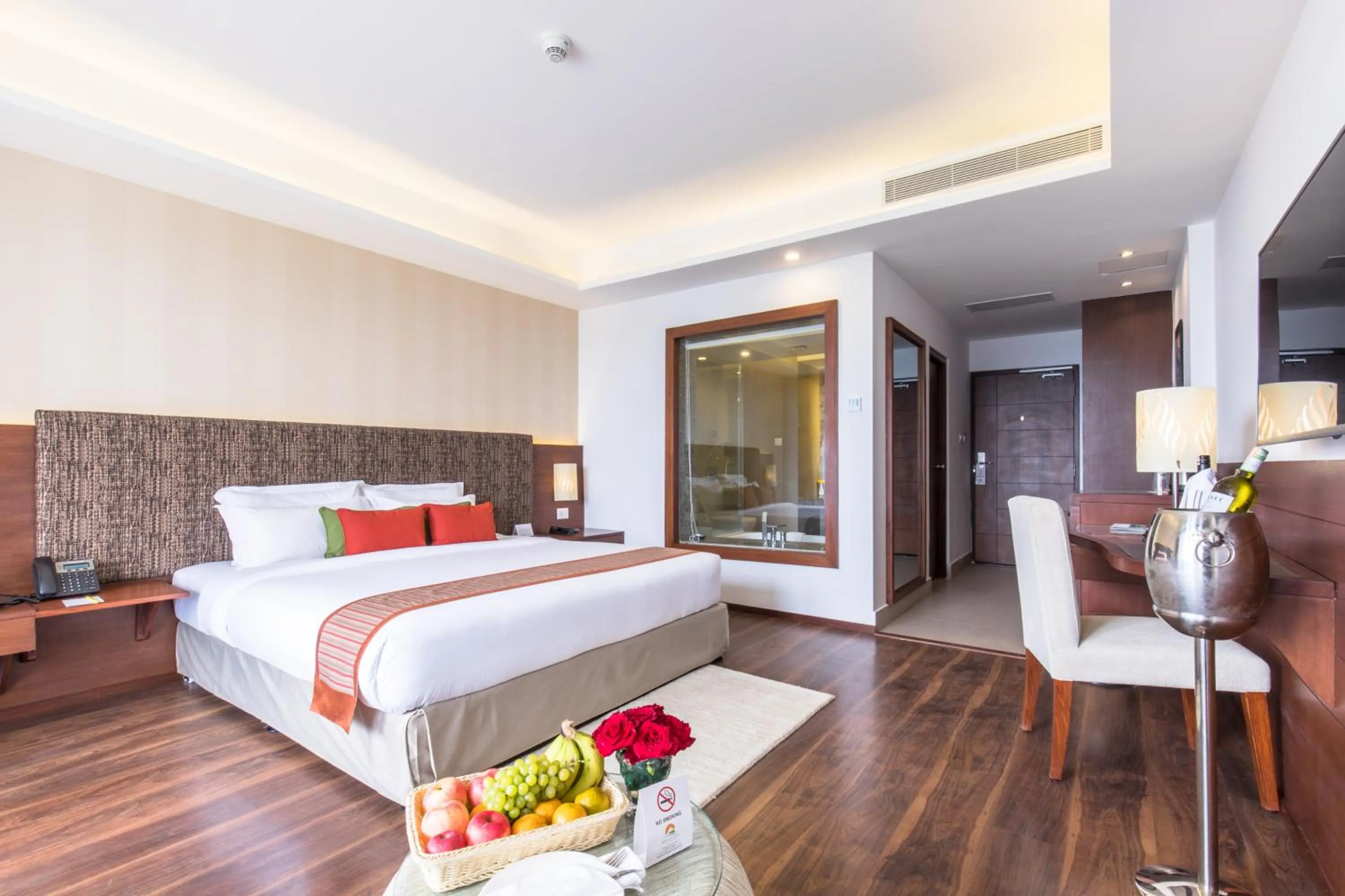 Bed in Mountain Glory Forest Resort and Spa, Pokhara