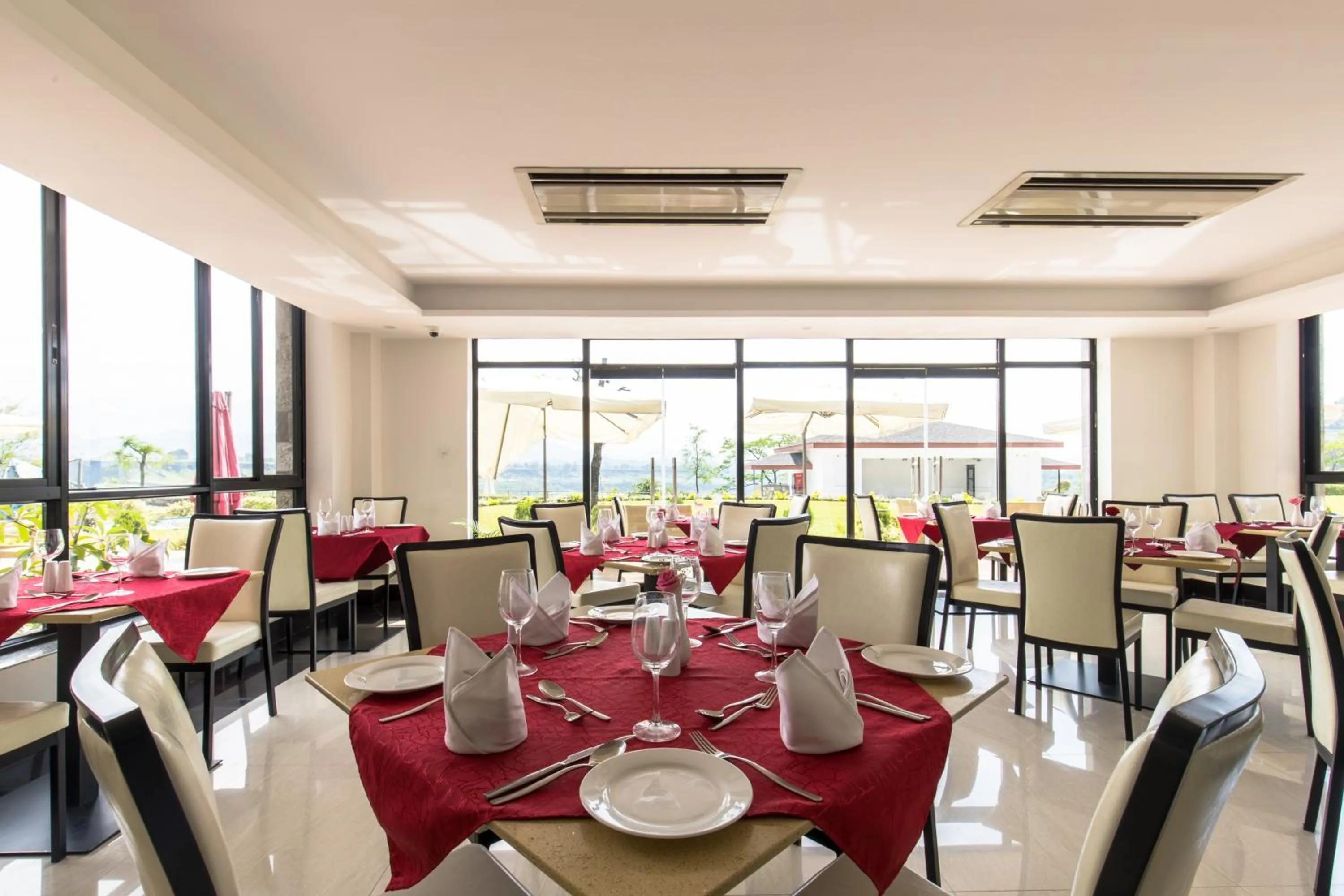Restaurant/places to eat in Mountain Glory Forest Resort and Spa, Pokhara