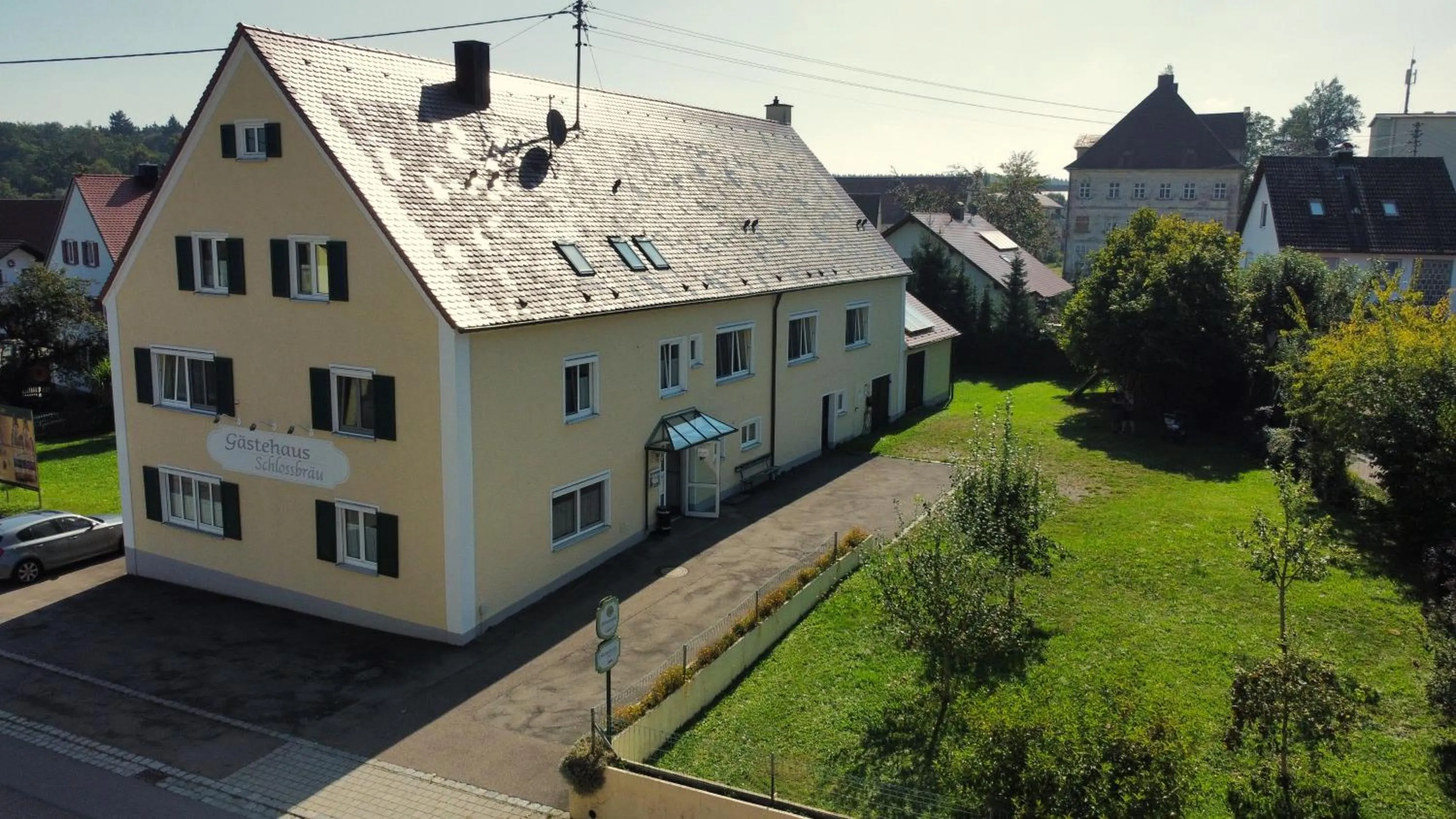 Property building in Autenrieder Gästehaus Schlossbräu