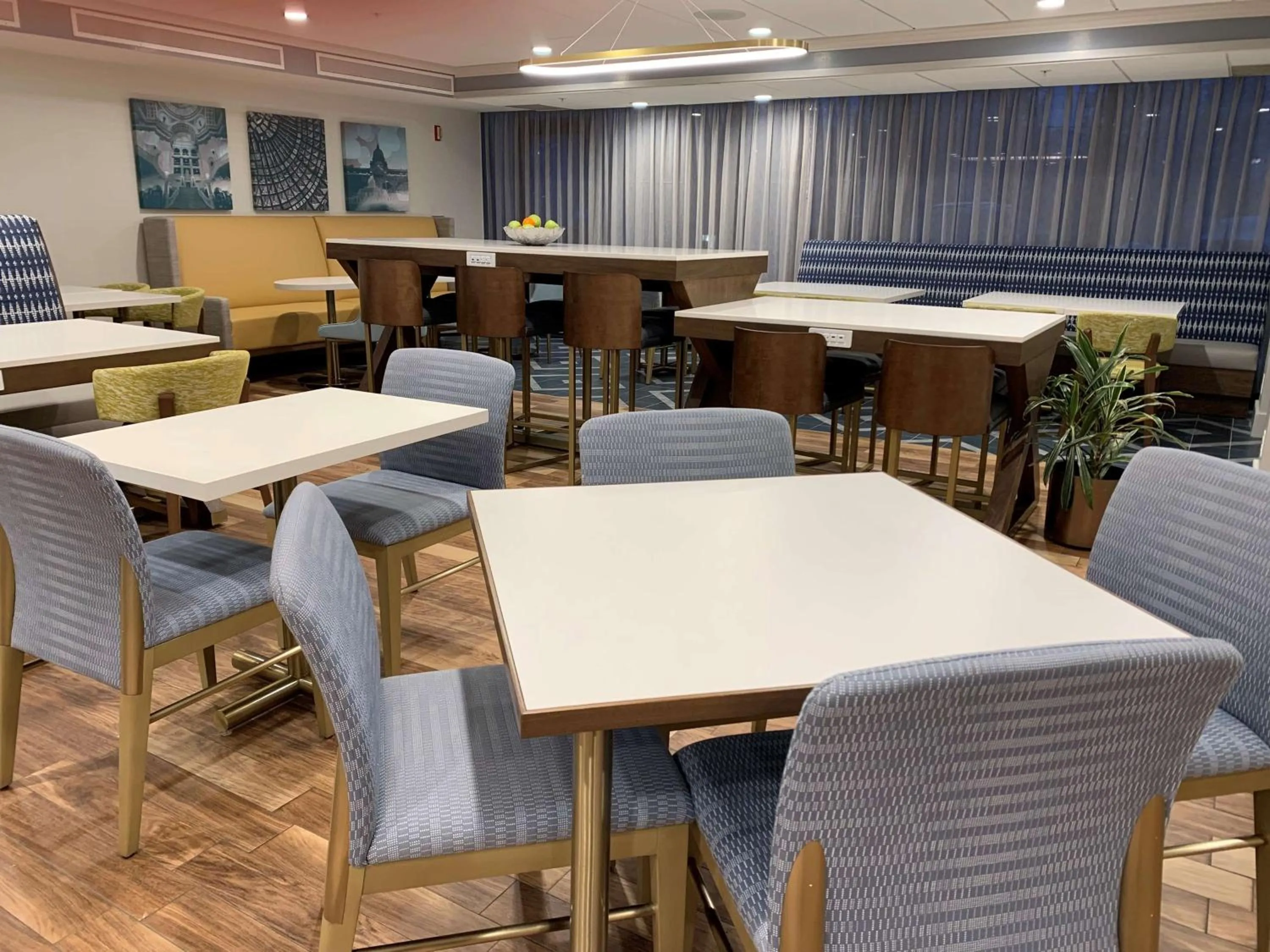 Lobby or reception in Hampton Inn Harrisburg-East/Hershey