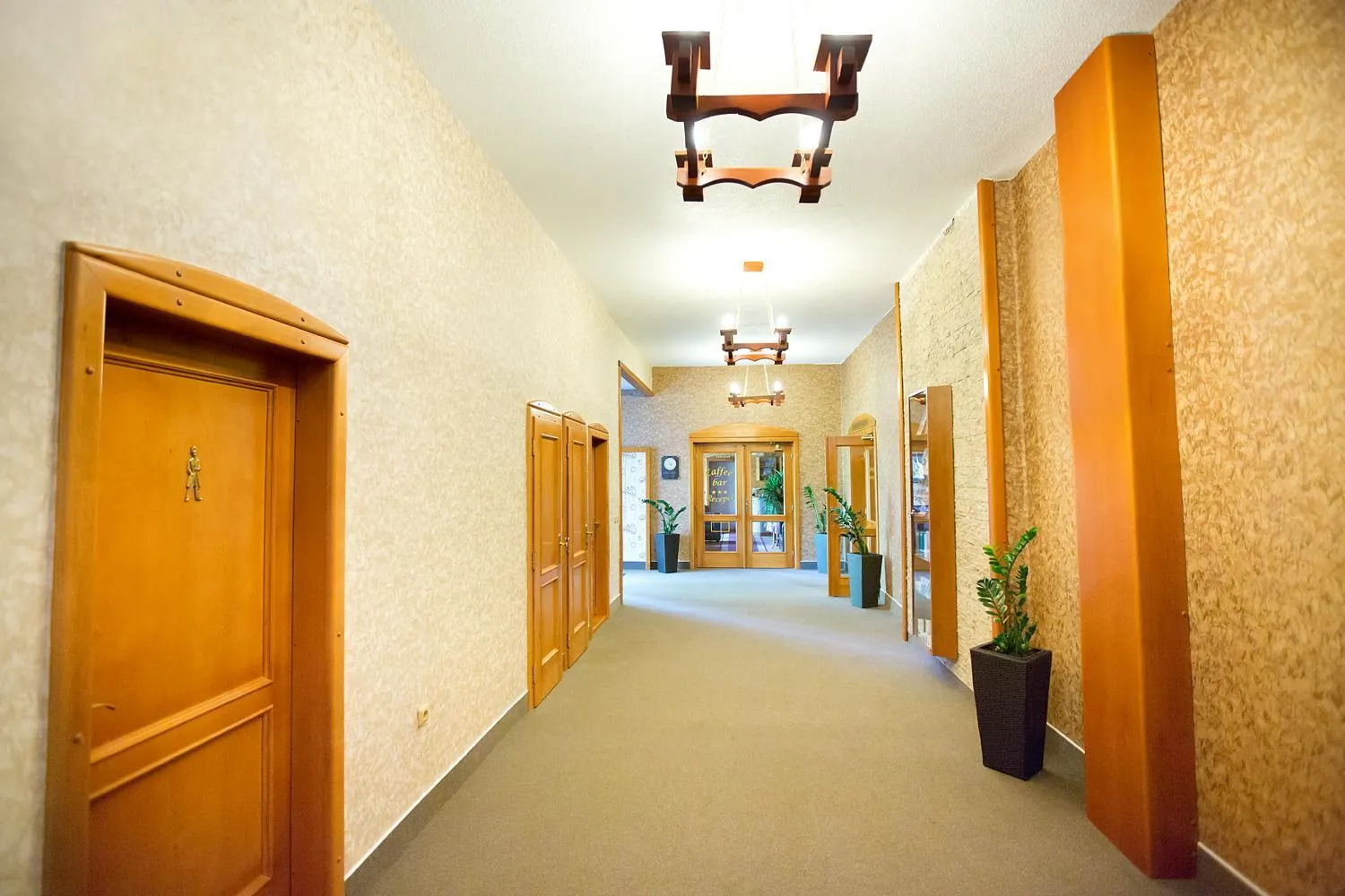 On-site shops in Hotel U Loubů